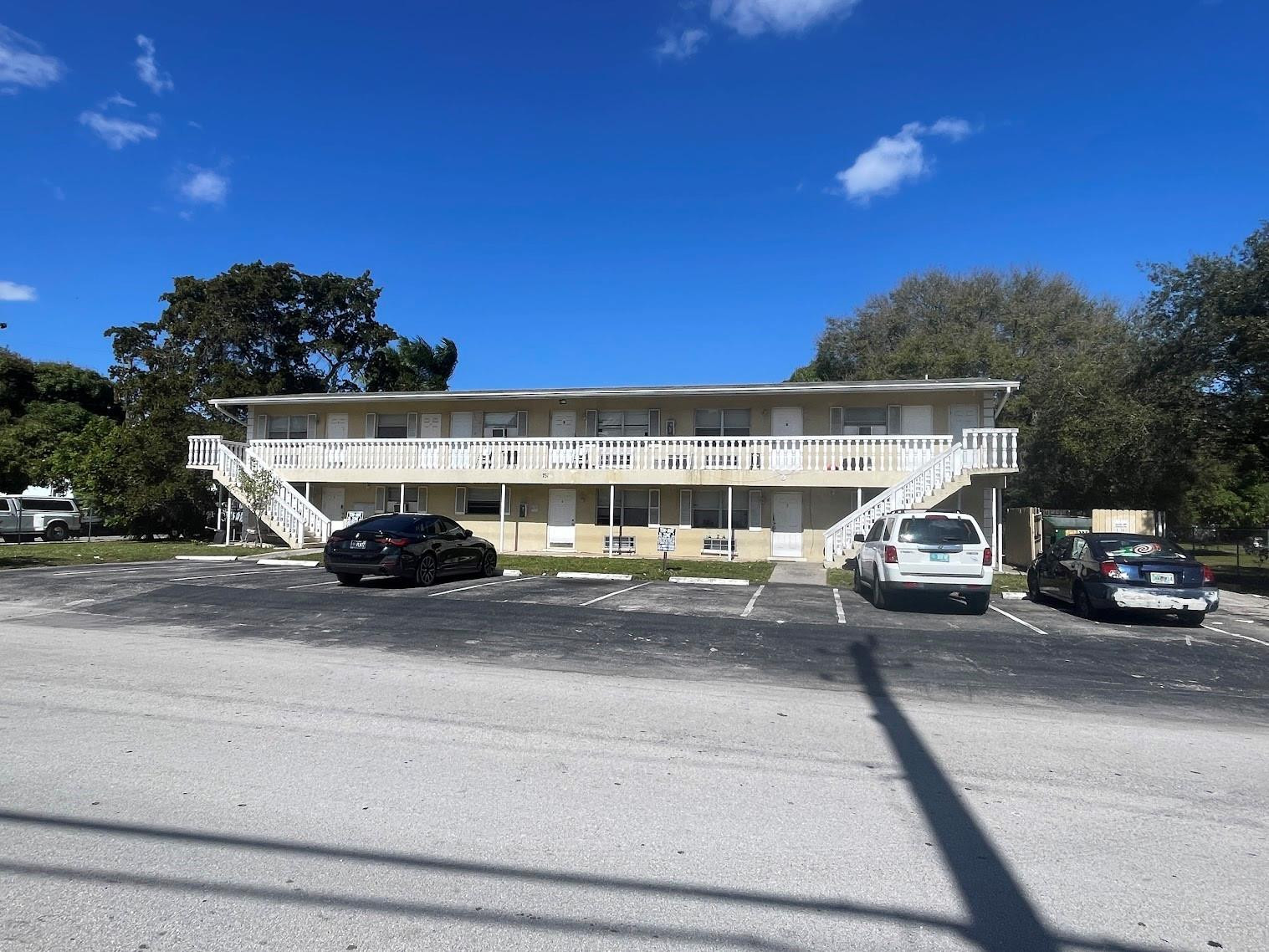 751 NW 5th Street Property Photo 1