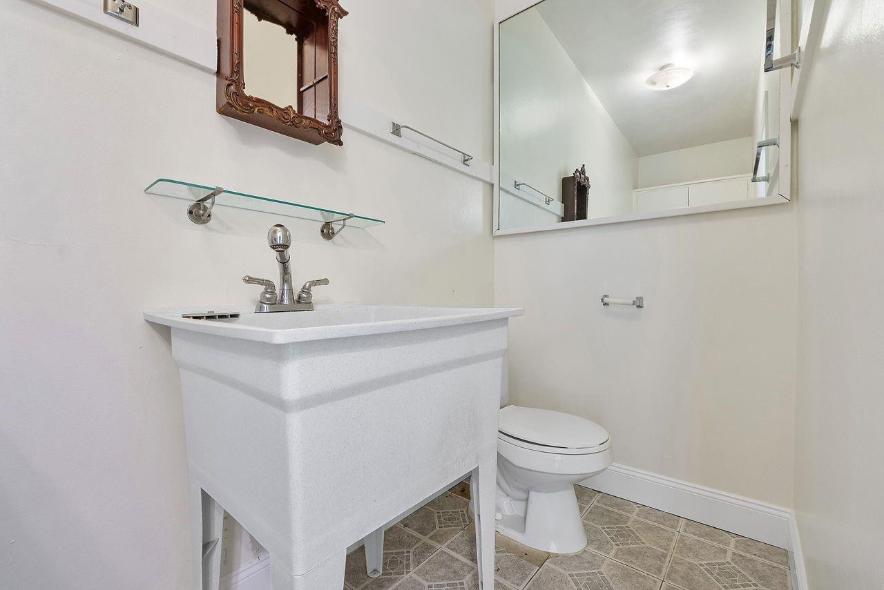 1431 S Ocean Boulevard 87 Property Photo 21