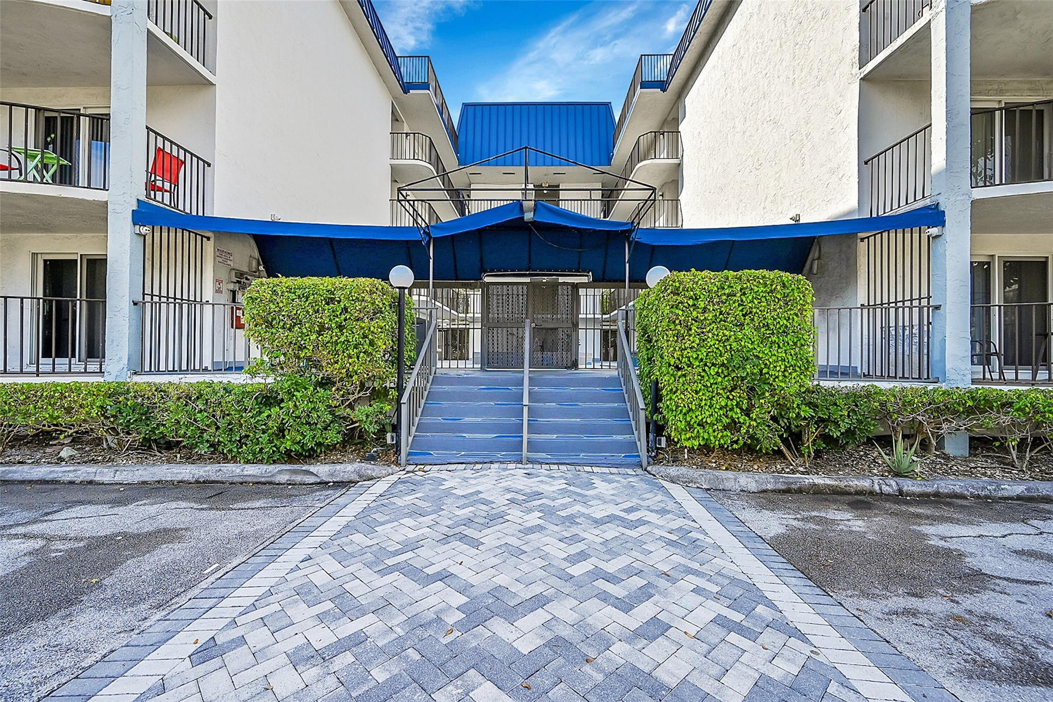 3909 N Ocean Boulevard 108 Property Photo 5