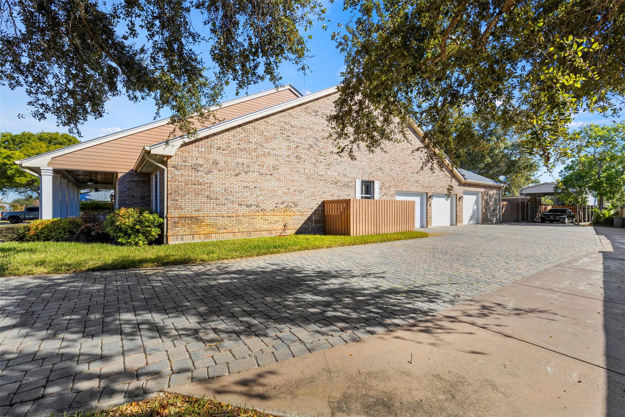 3110 Lost Tree Boulevard Property Photo 13