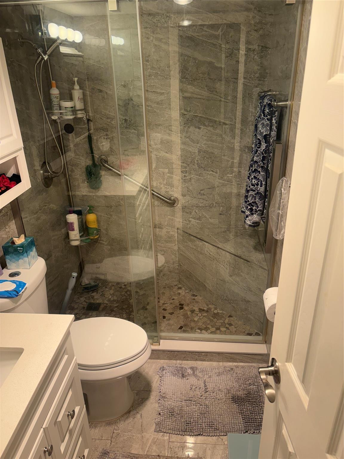 211 N Oakridge 211 Property Photo 7