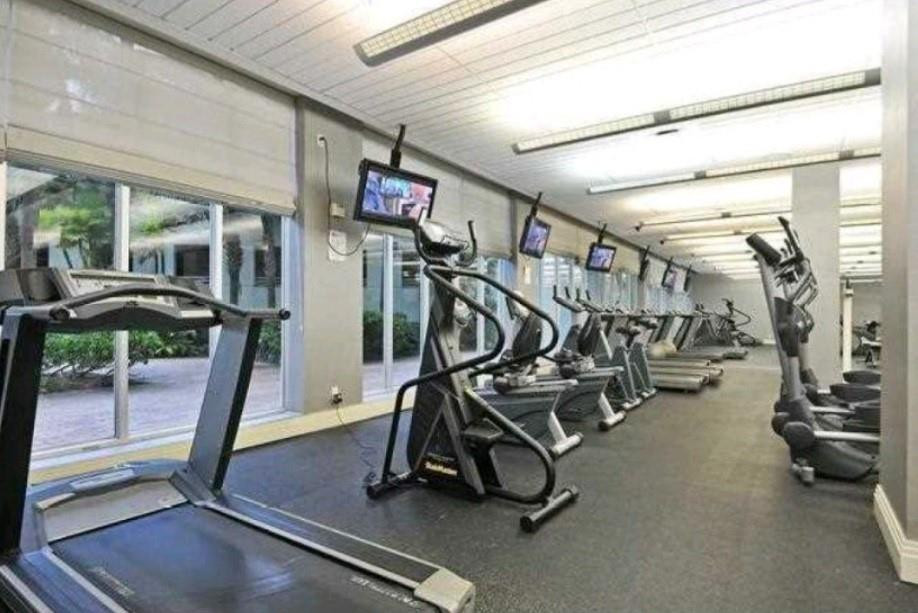 3801 S Ocean Drive 7q Property Photo 11