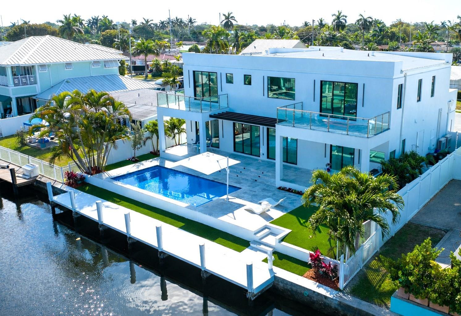 1205 Avocado Isle Property Photo 1