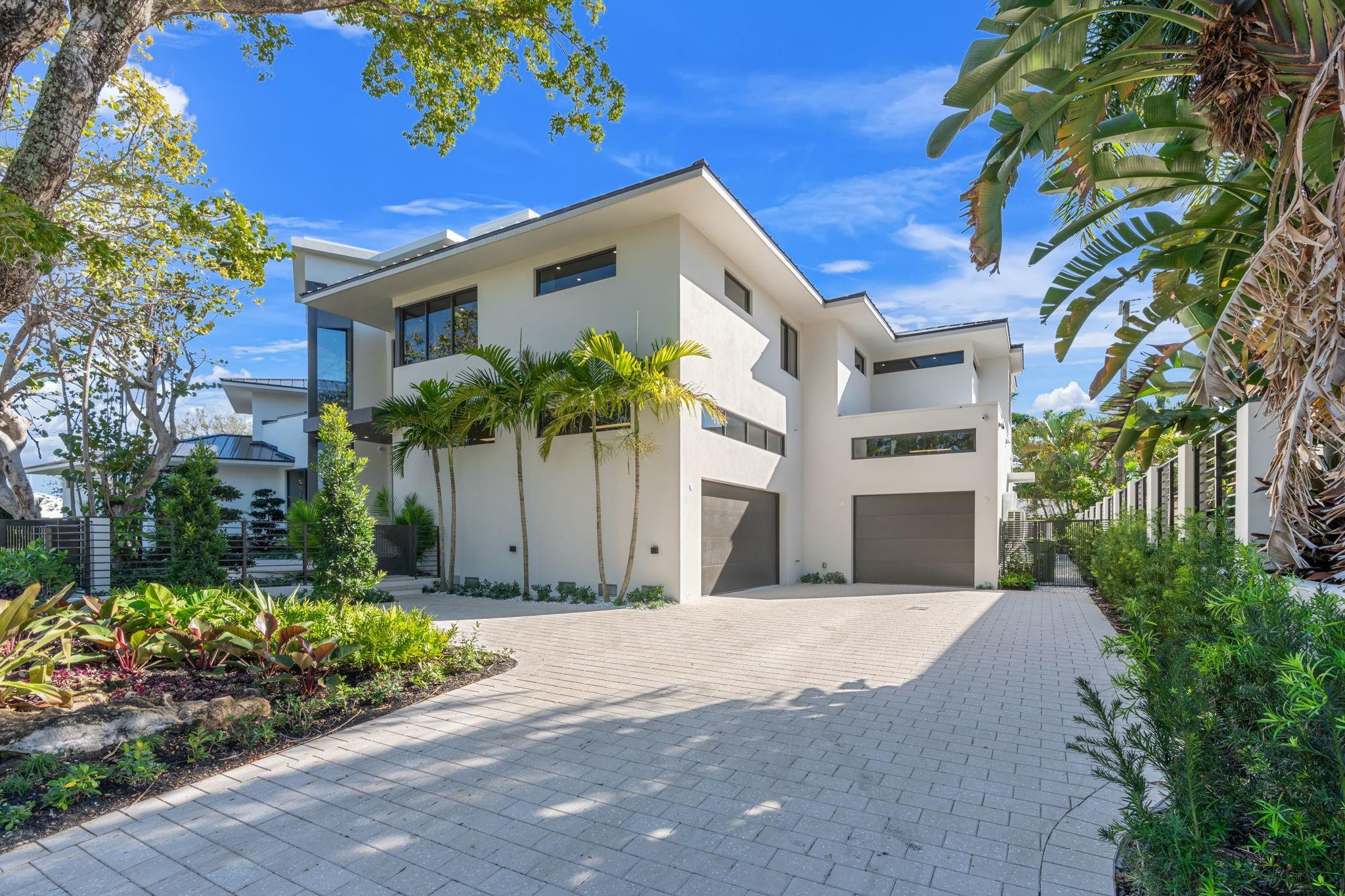 2035 Intracoastal Drive Property Photo 5