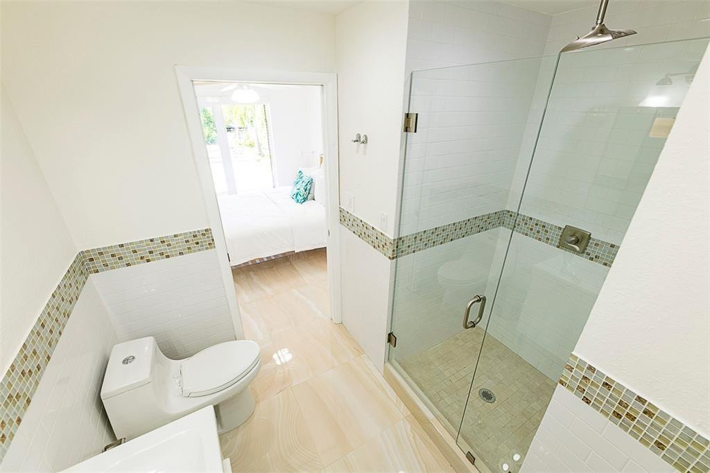 1162 Hayes Street Property Photo 15