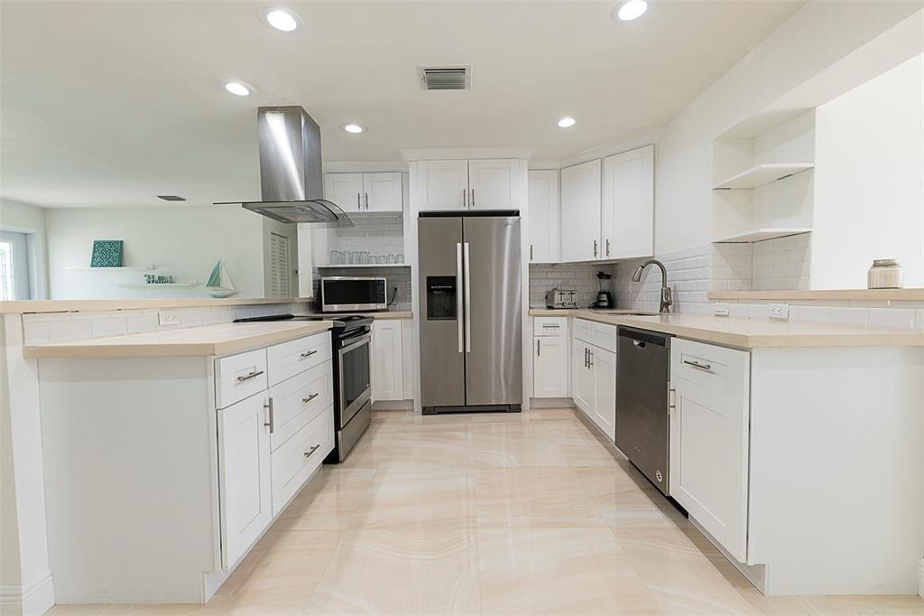 1162 Hayes Street Property Photo 25