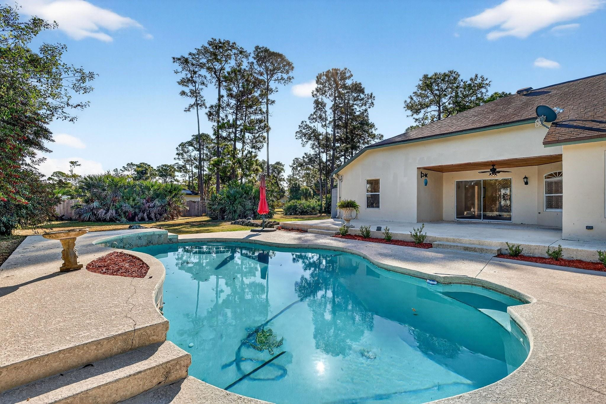 15811 88th Place Property Photo 2