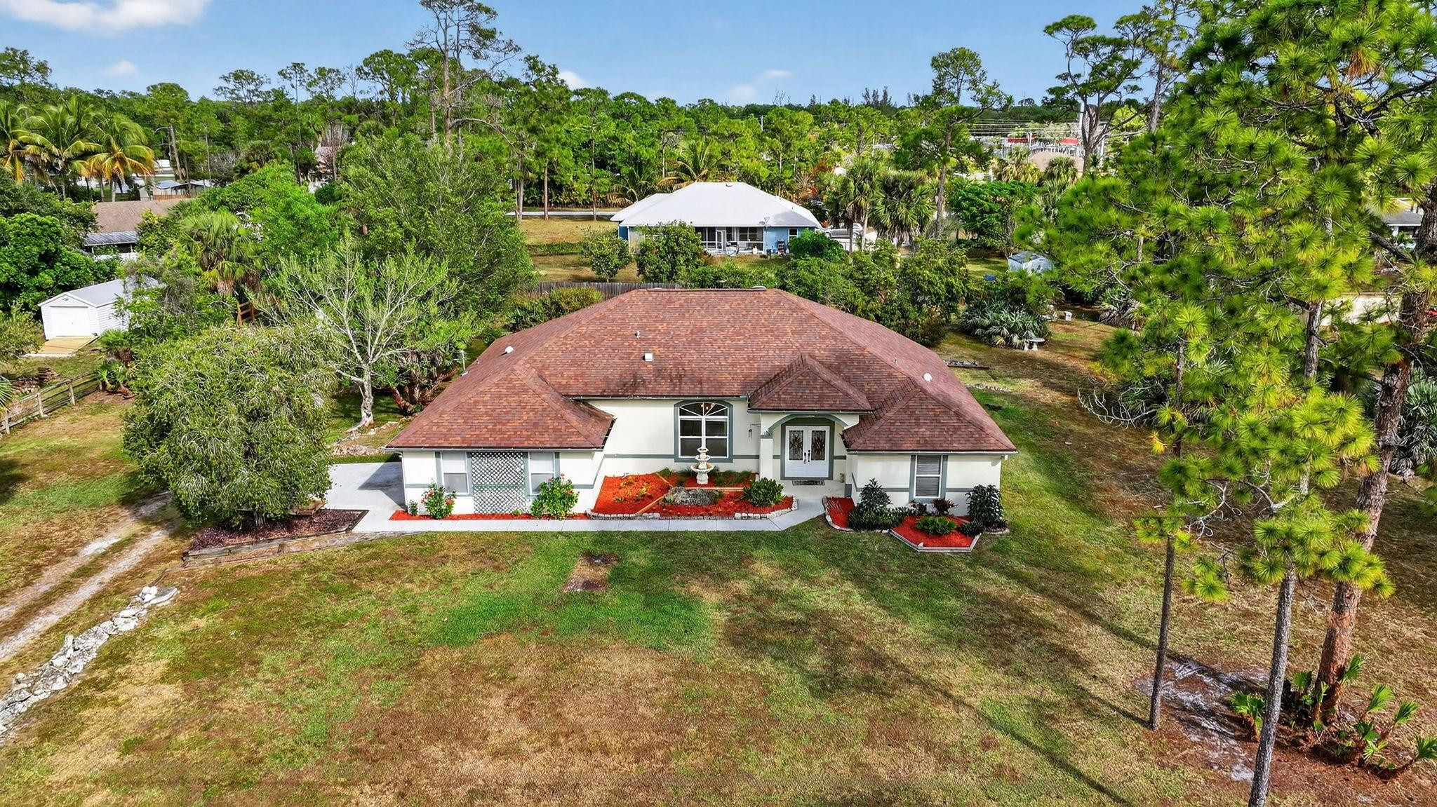 15811 88th Place Property Photo 4