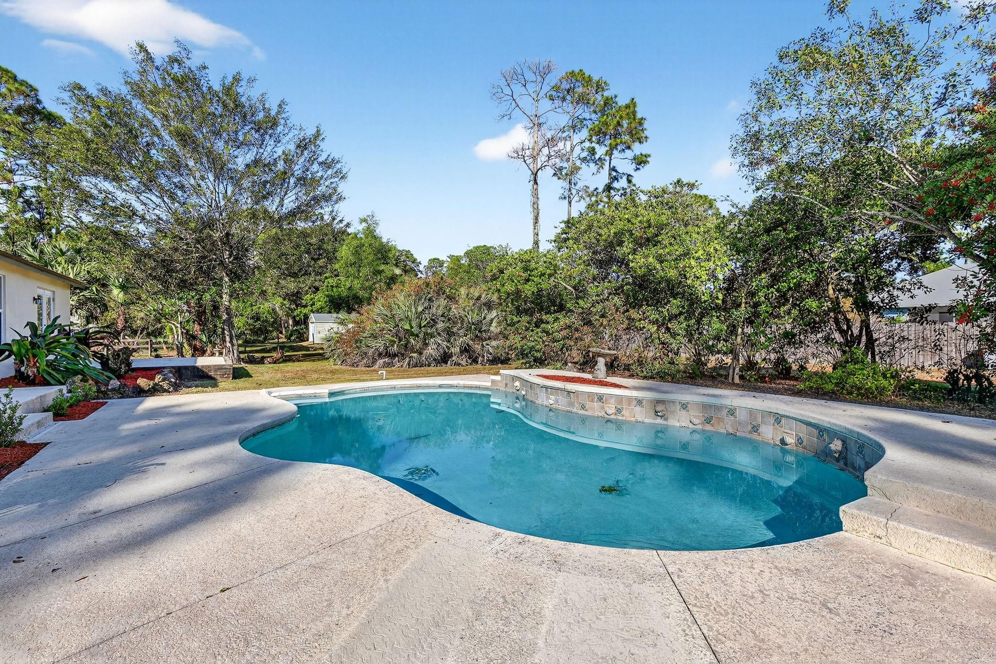 15811 88th Place Property Photo 5