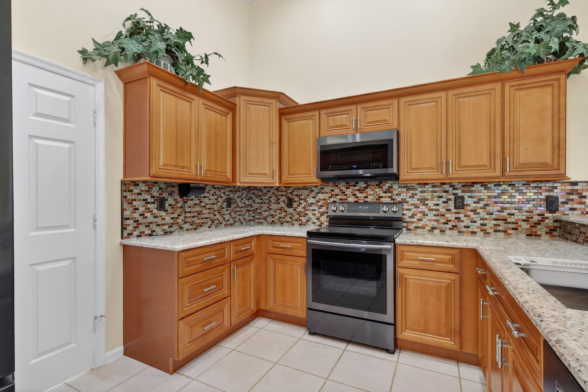 15811 88th Place Property Photo 8