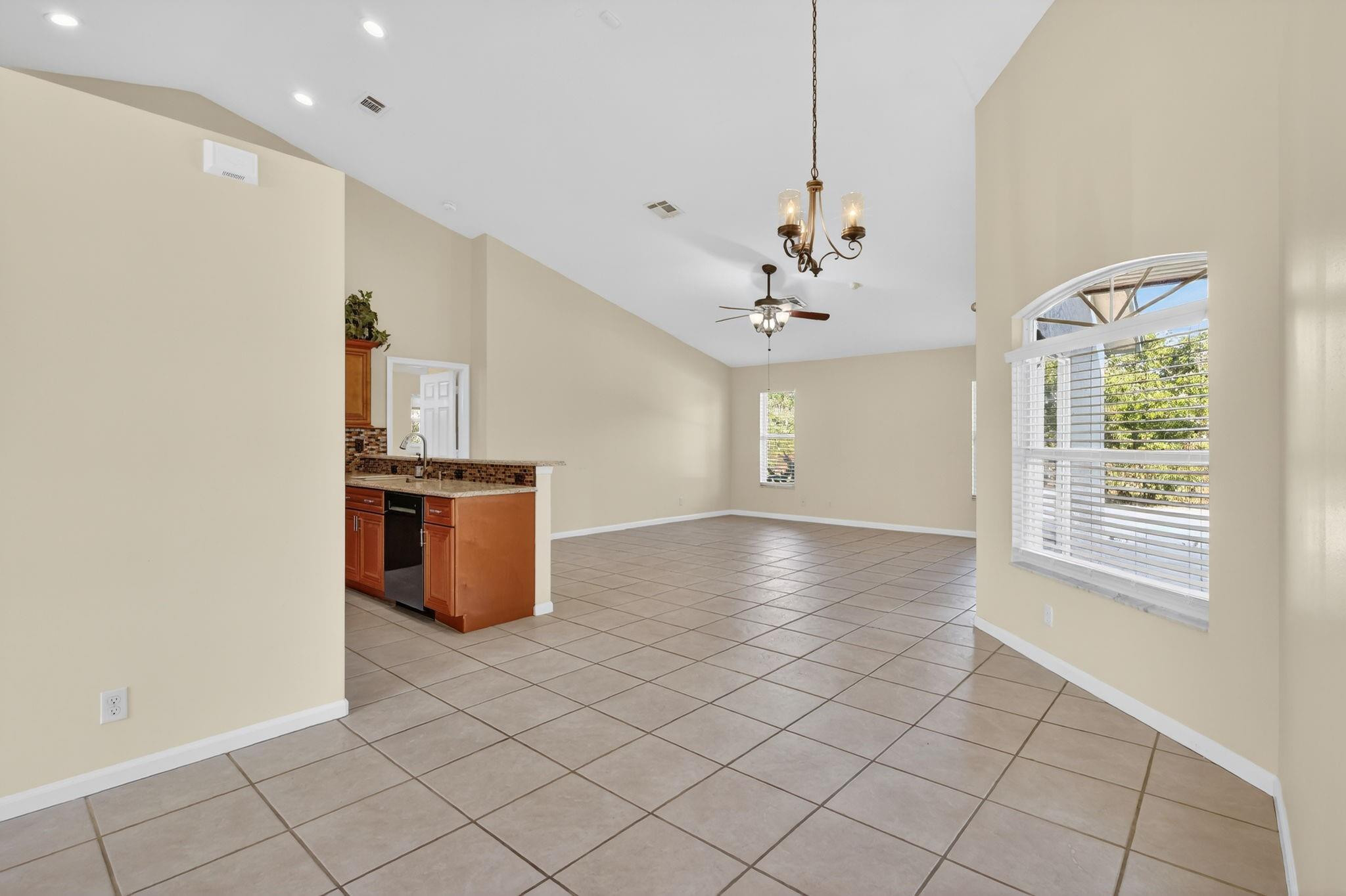 15811 88th Place Property Photo 13