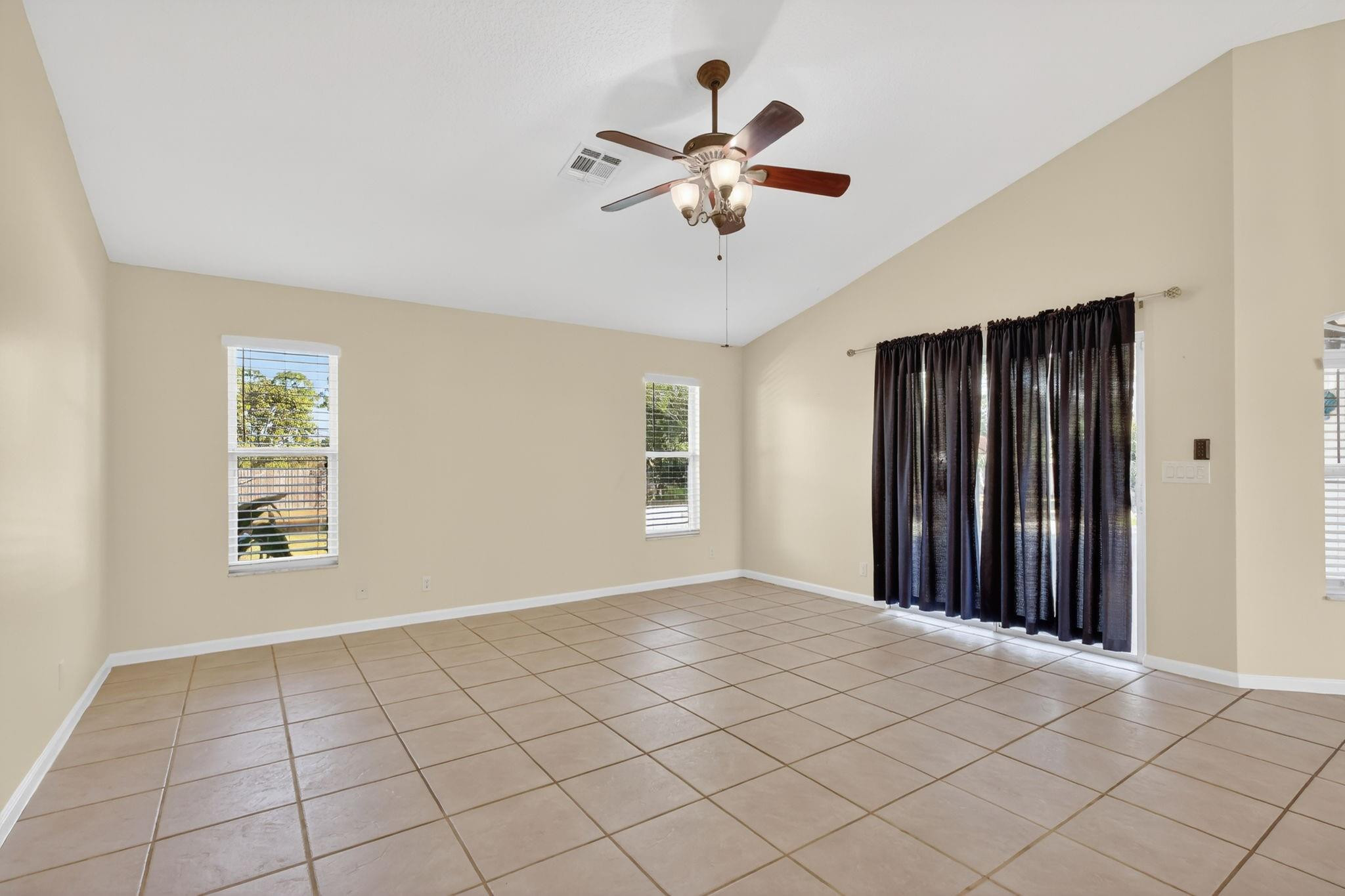 15811 88th Place Property Photo 26