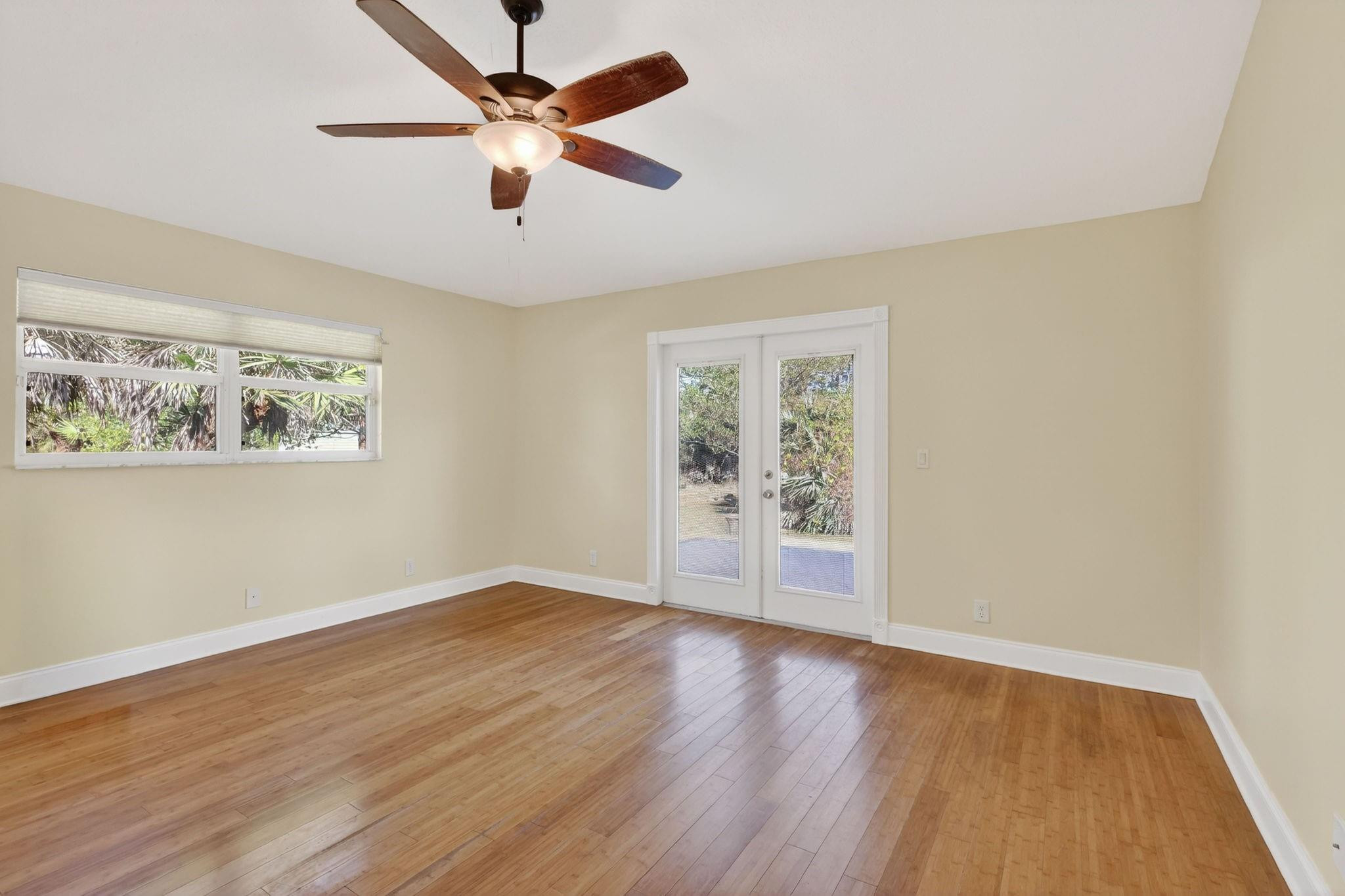 15811 88th Place Property Photo 28