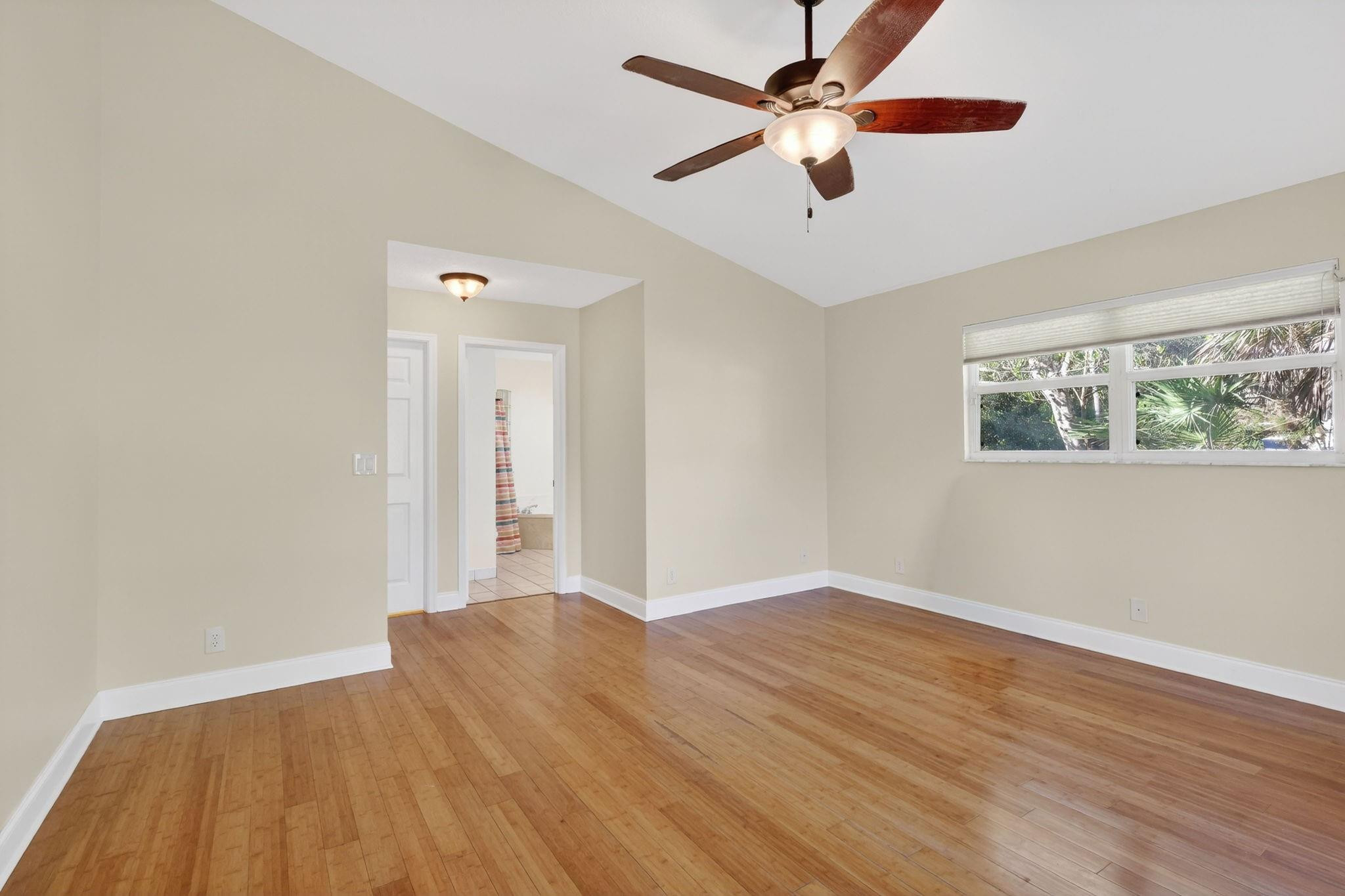 15811 88th Place Property Photo 31