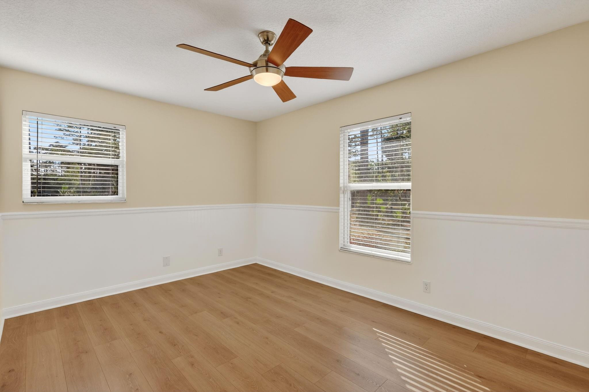 15811 88th Place Property Photo 37