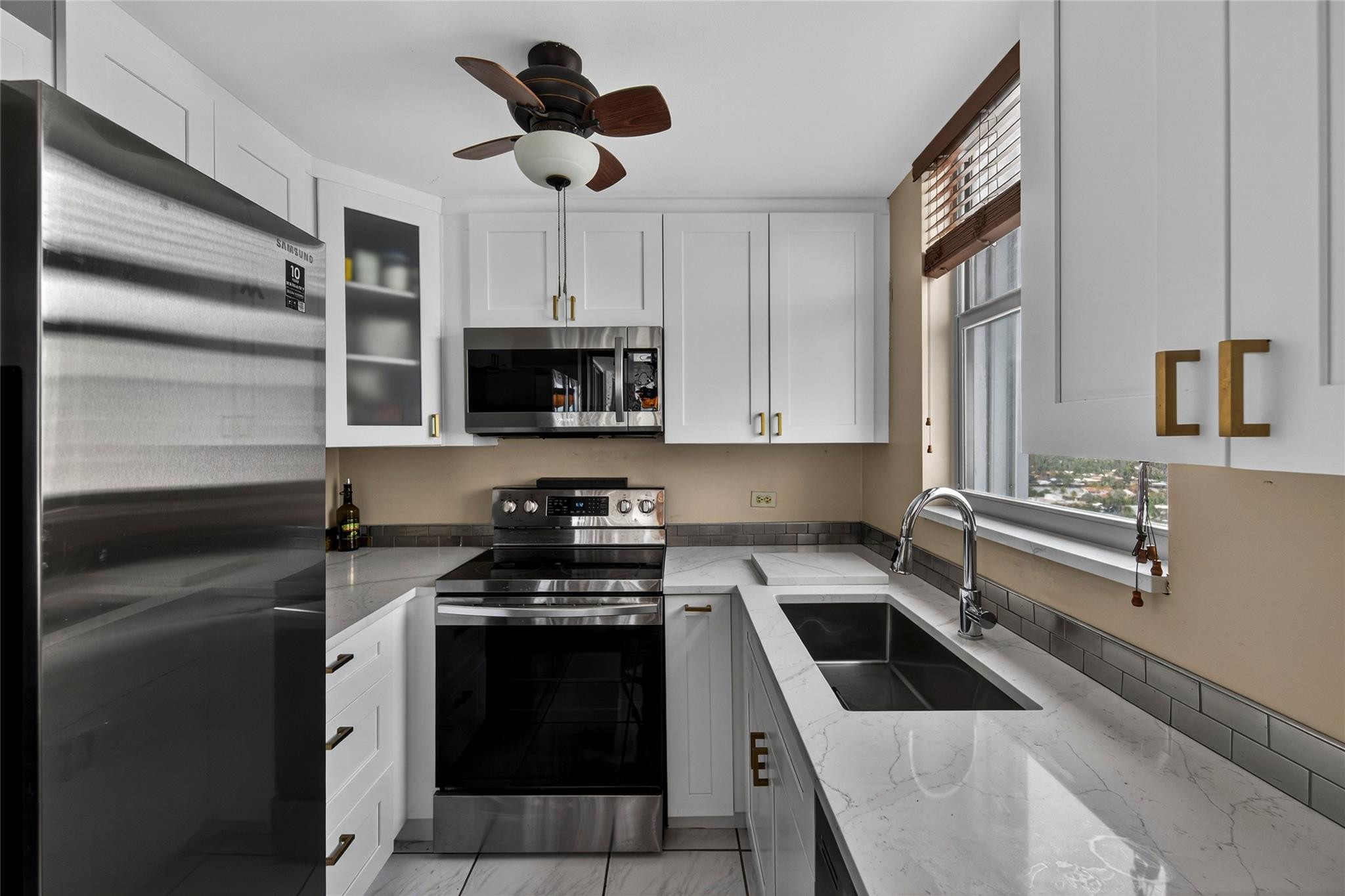 1010 S Ocean Boulevard 1711 Property Photo 16