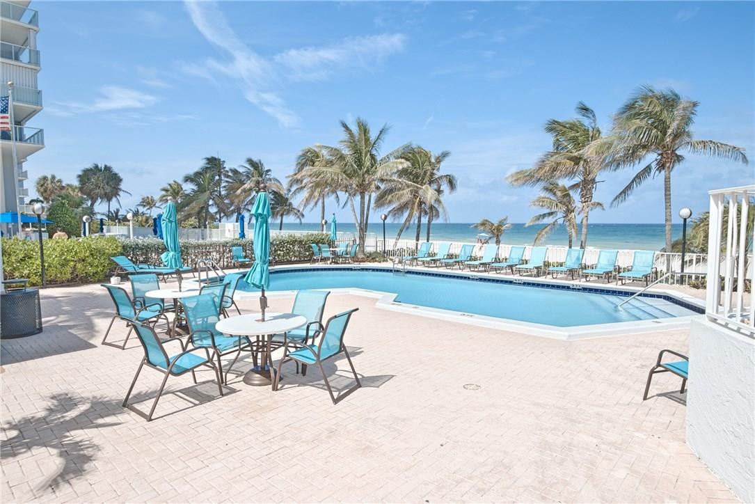 1010 S Ocean Boulevard 1711 Property Photo 34