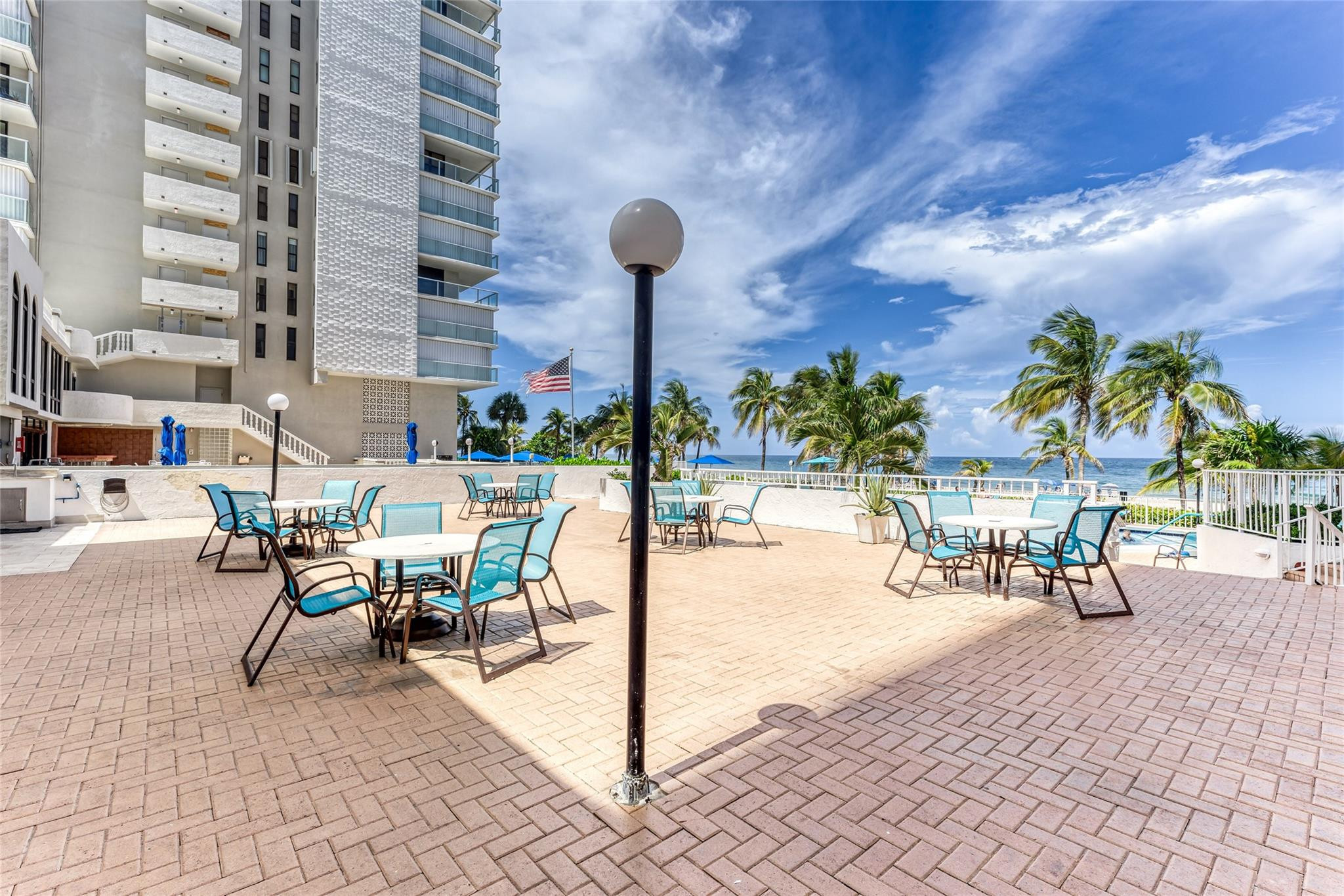 1010 S Ocean Boulevard 1711 Property Photo 41