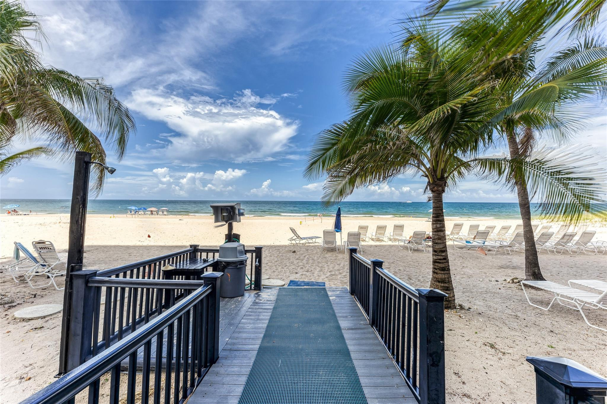 1010 S Ocean Boulevard 1711 Property Photo 44