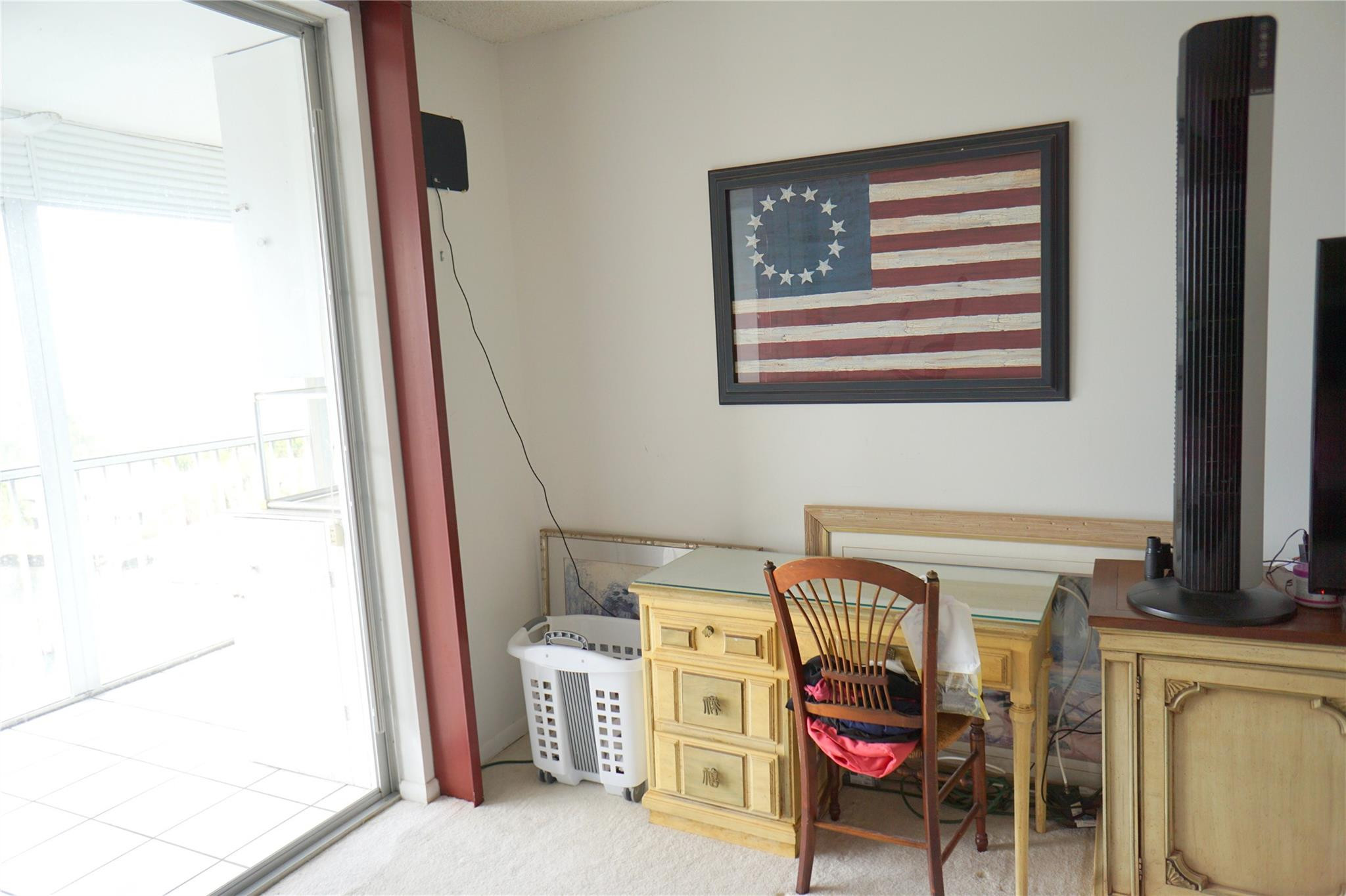 303 N Riverside Drive Ph-4 Property Photo 20