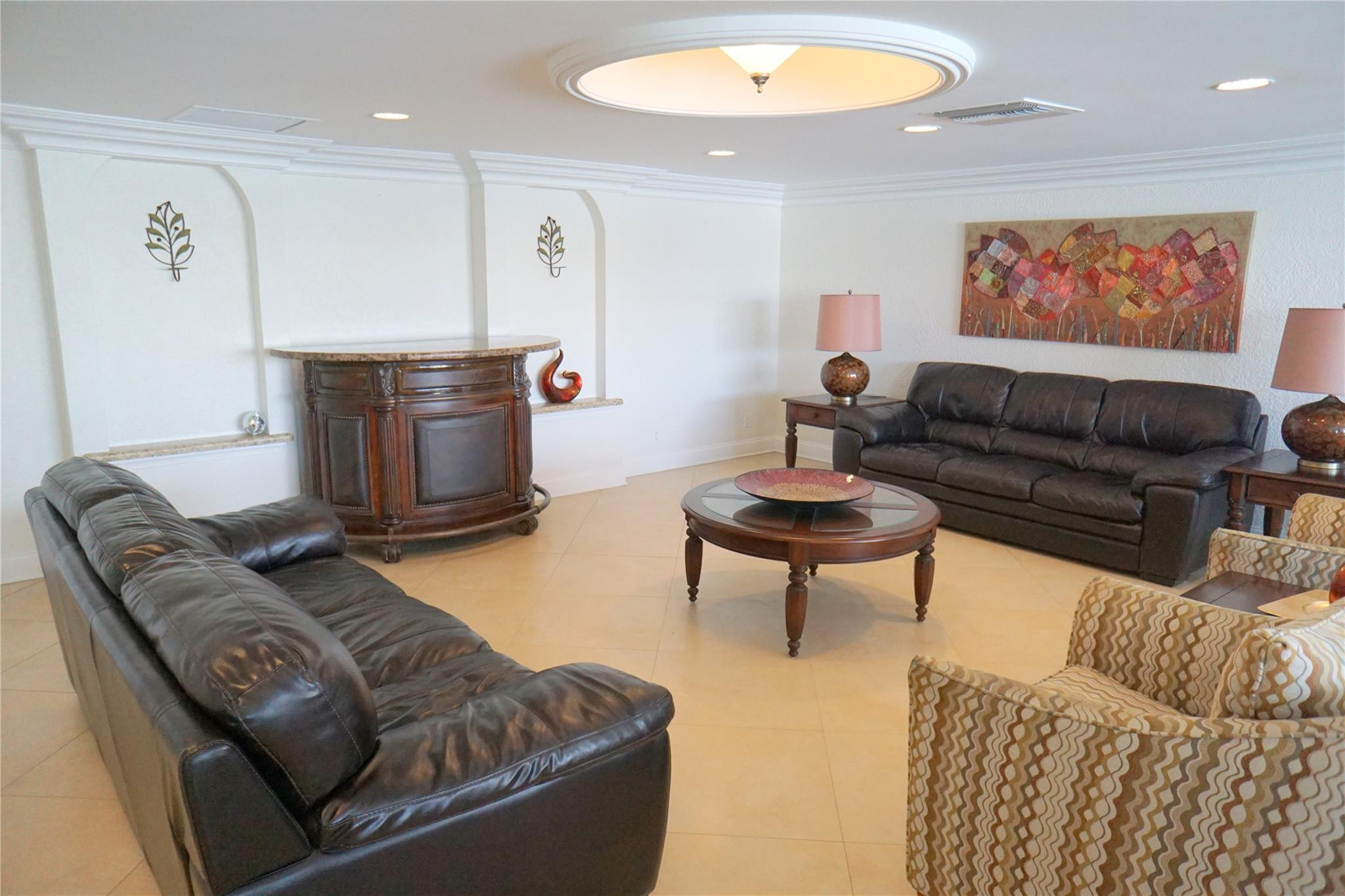 303 N Riverside Drive Ph-4 Property Photo 45