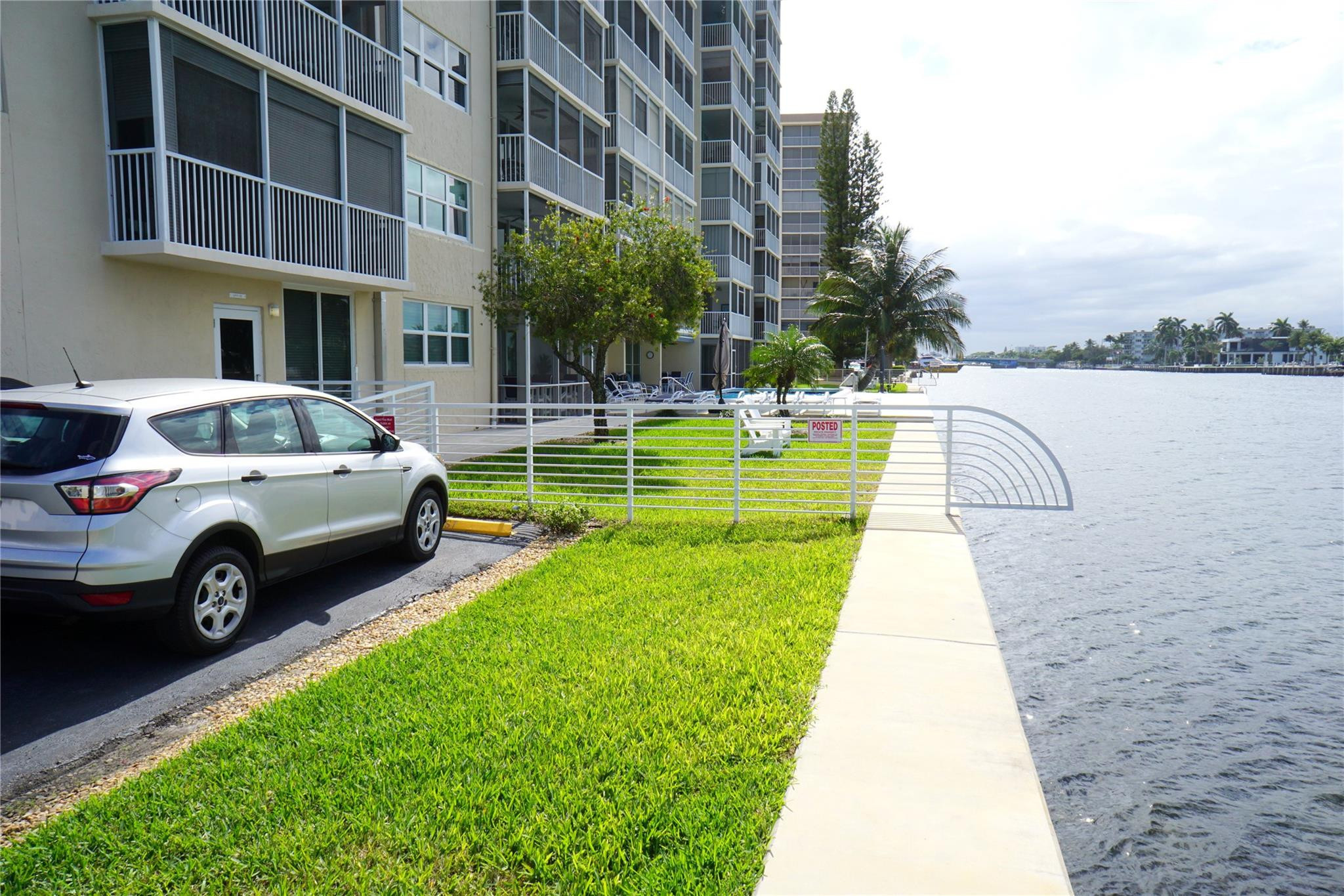 303 N Riverside Drive Ph-4 Property Photo 49