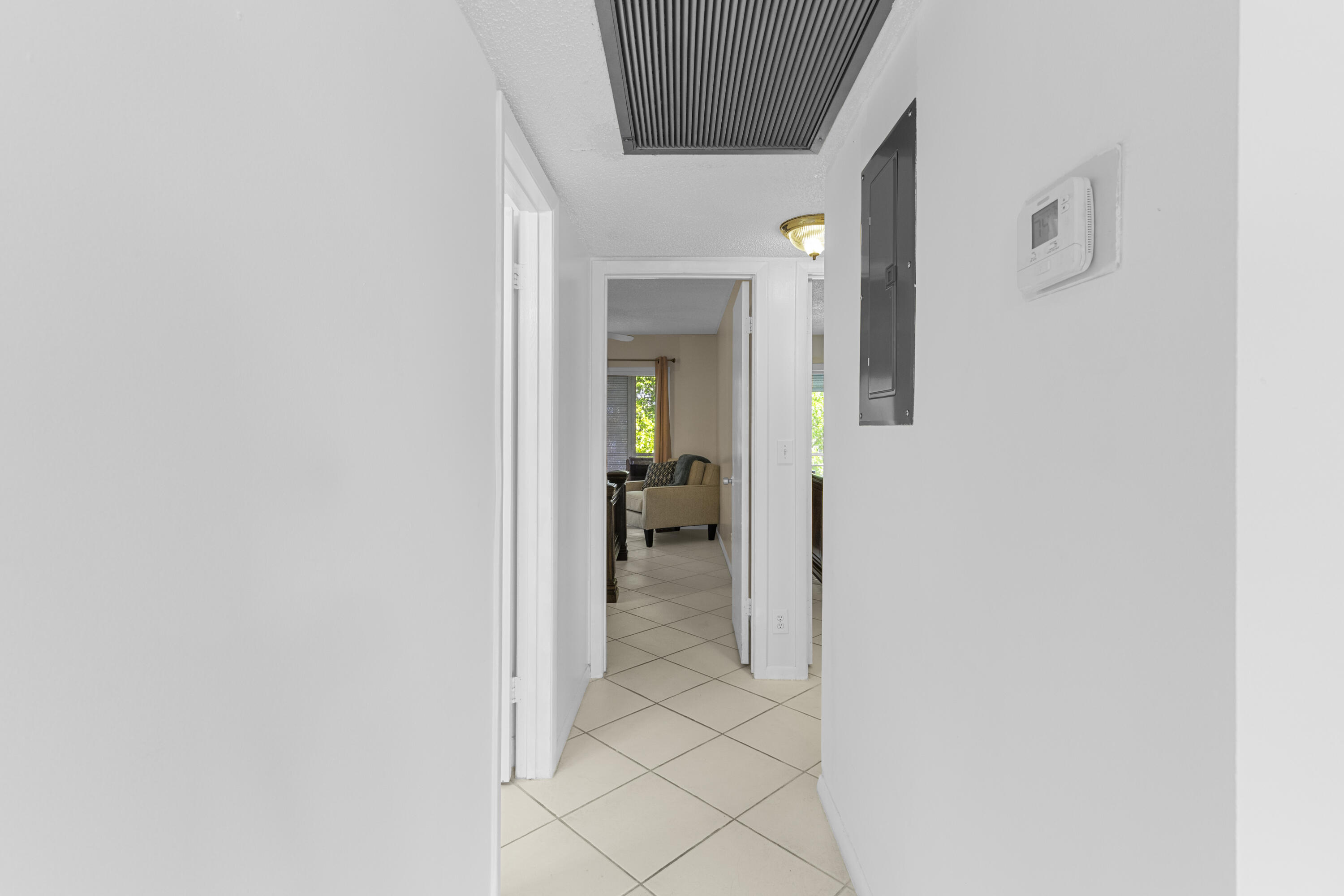 3028 Harwood D Property Photo 12
