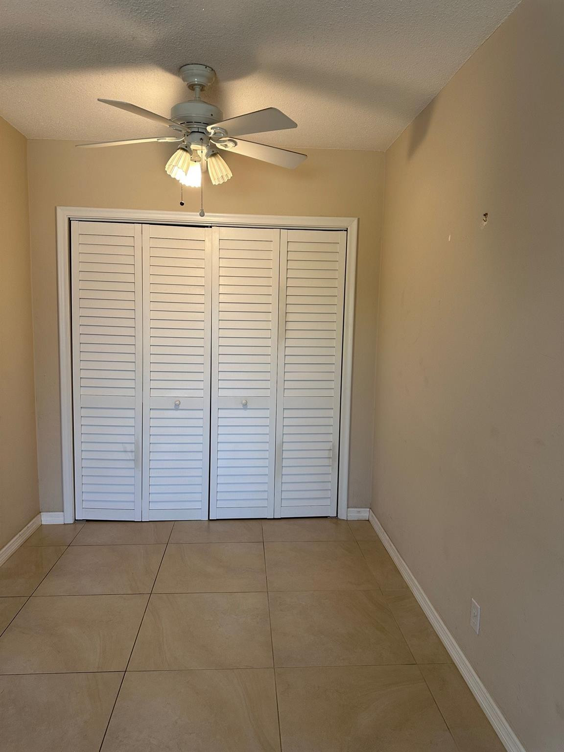 350 S Cypress Road 522 Property Photo 7