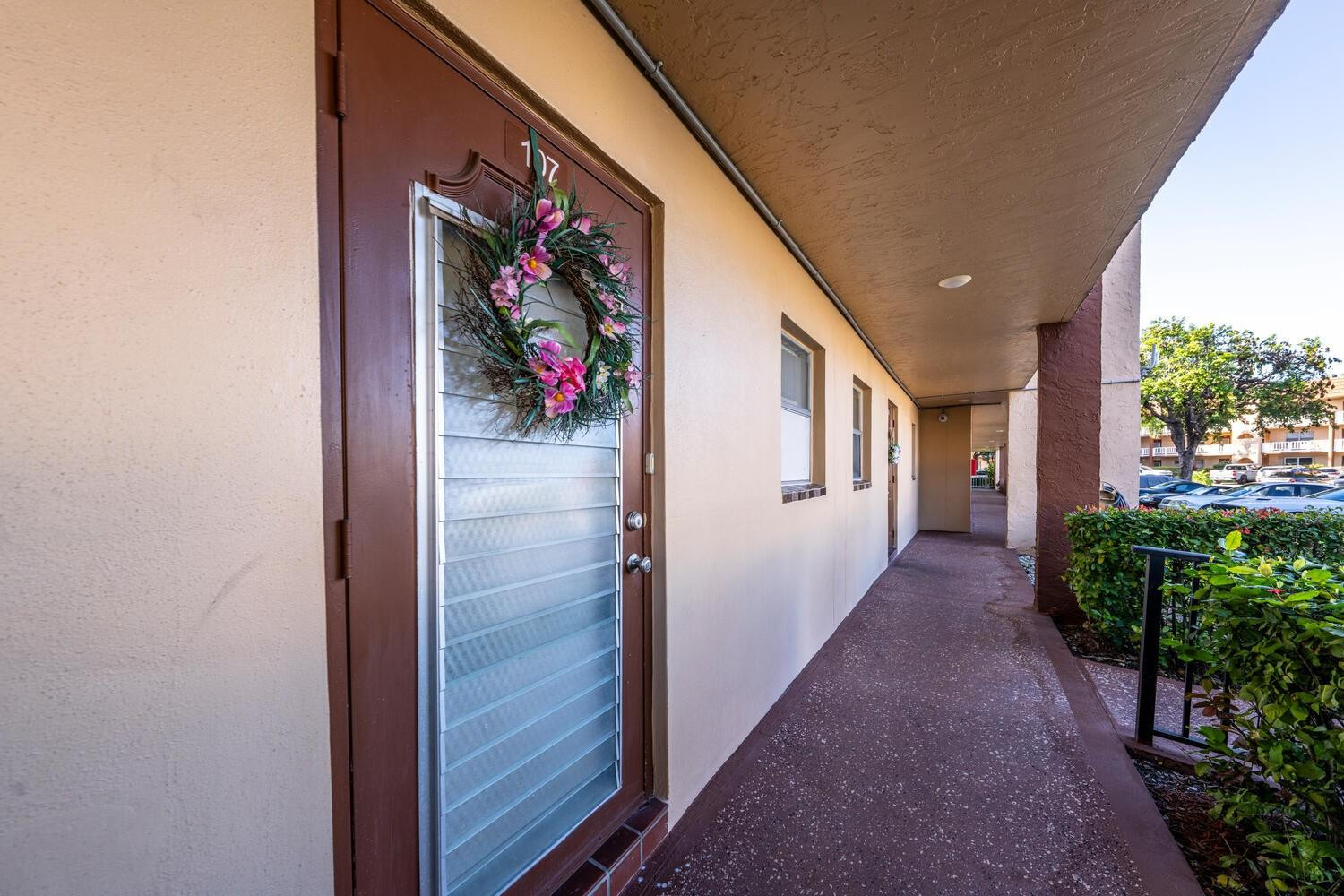 9281 Sunrise Lakes Boulevard 107 Property Photo 2