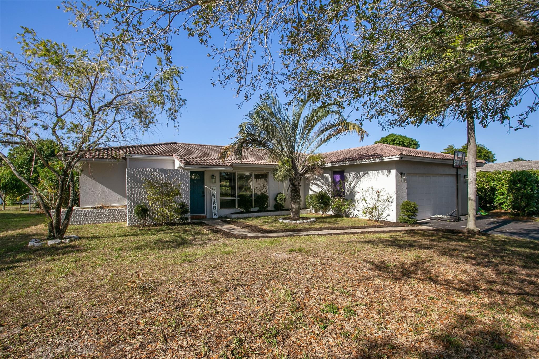 846 Ramblewood Drive Property Photo 1