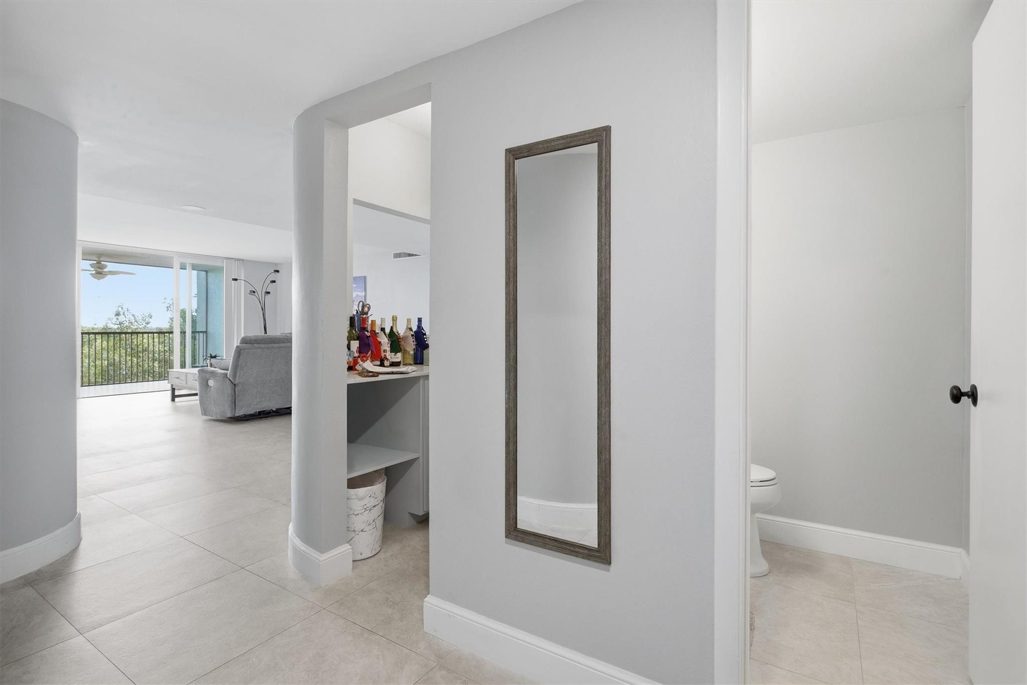 3910 Inverrary Boulevard 708-b Property Photo 13
