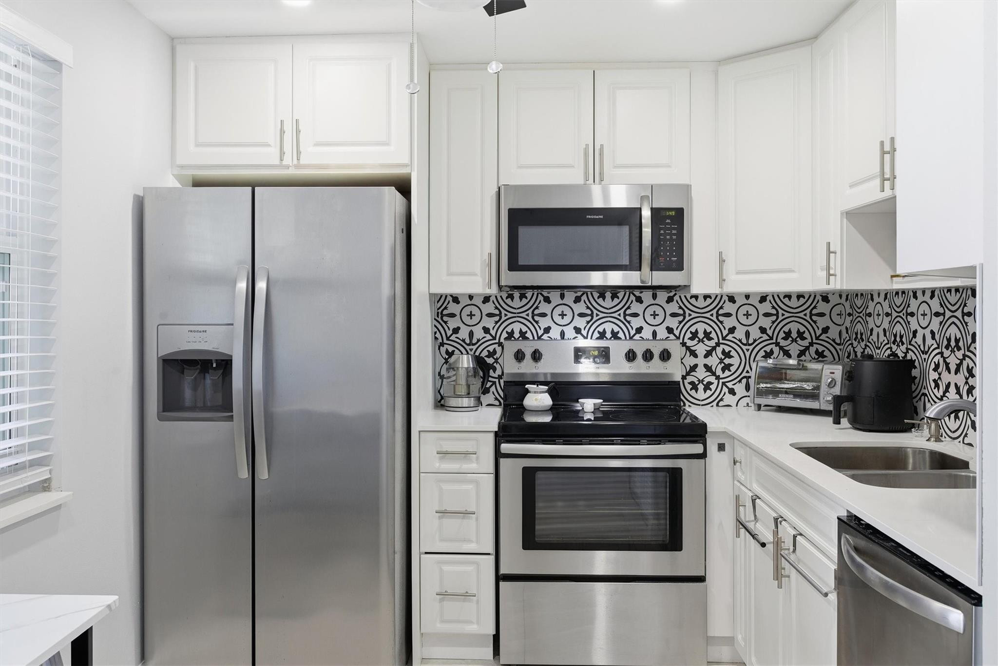 3910 Inverrary Boulevard 708-b Property Photo 15