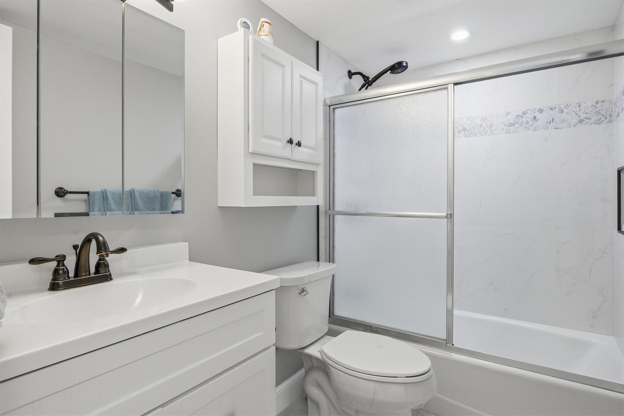3910 Inverrary Boulevard 708-b Property Photo 29