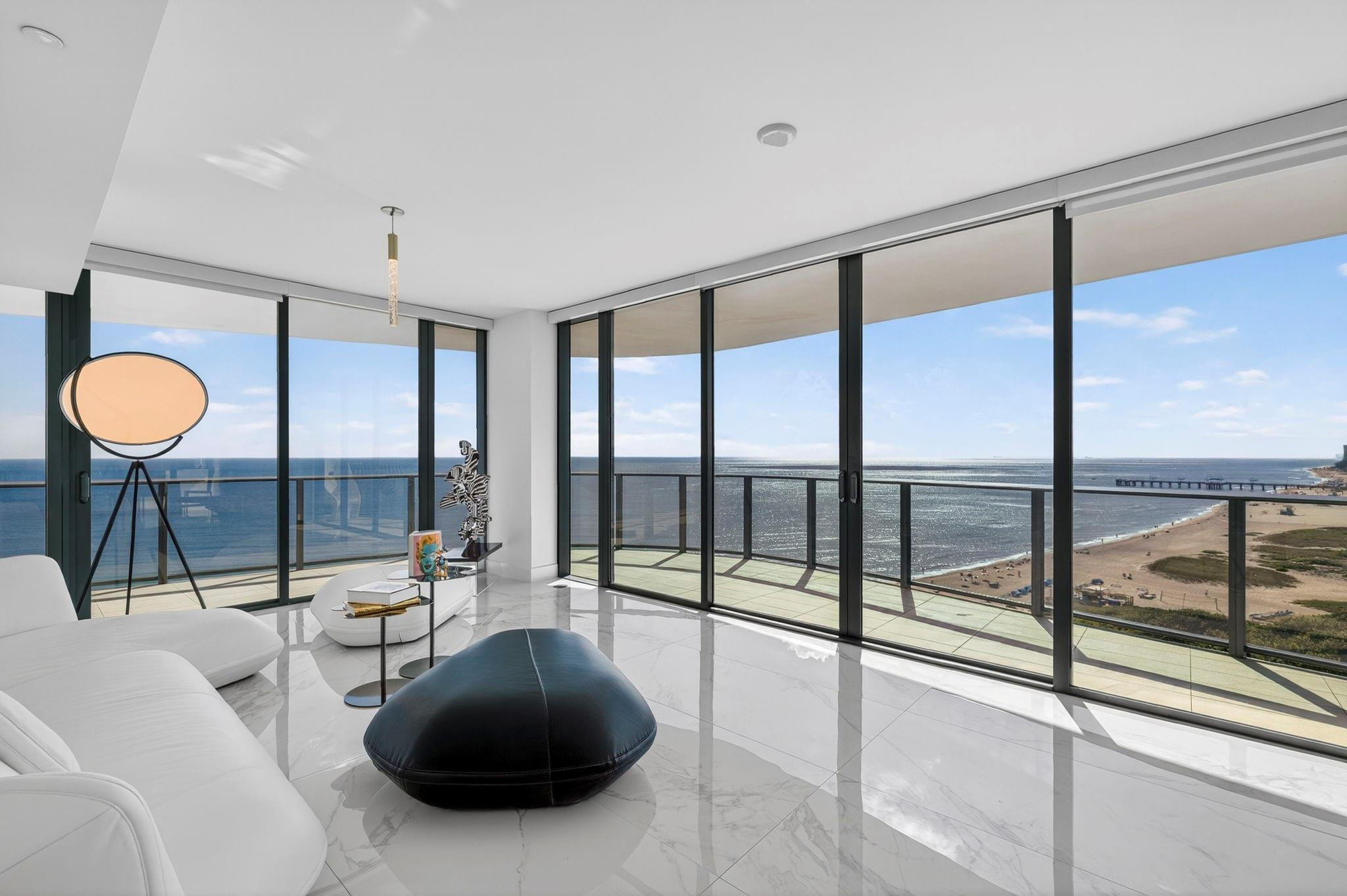 730 N Ocean Boulevard 1204 Property Photo 2