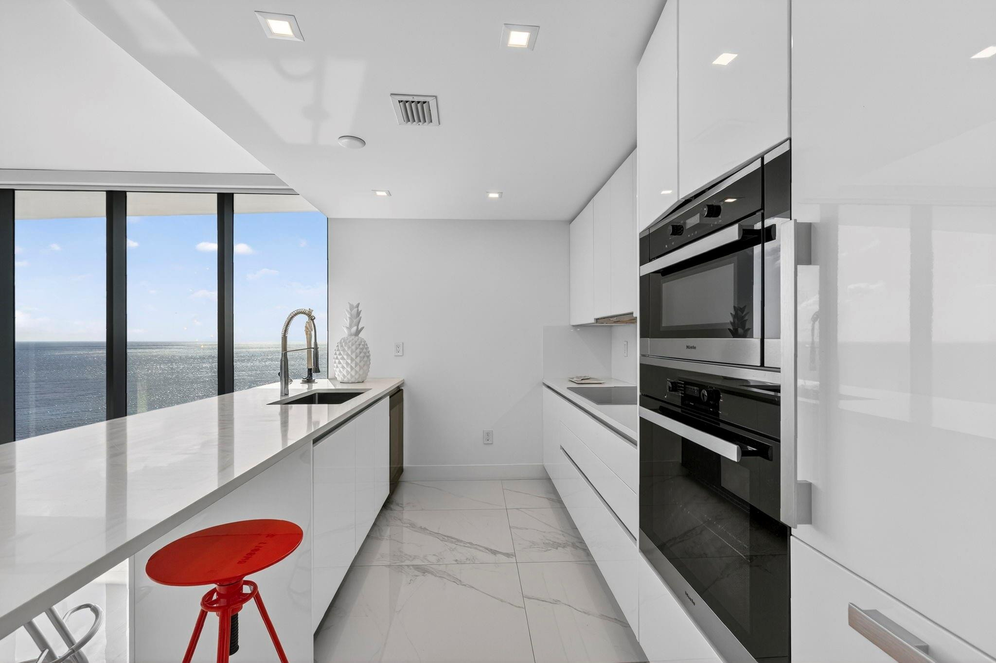 730 N Ocean Boulevard 1204 Property Photo 15
