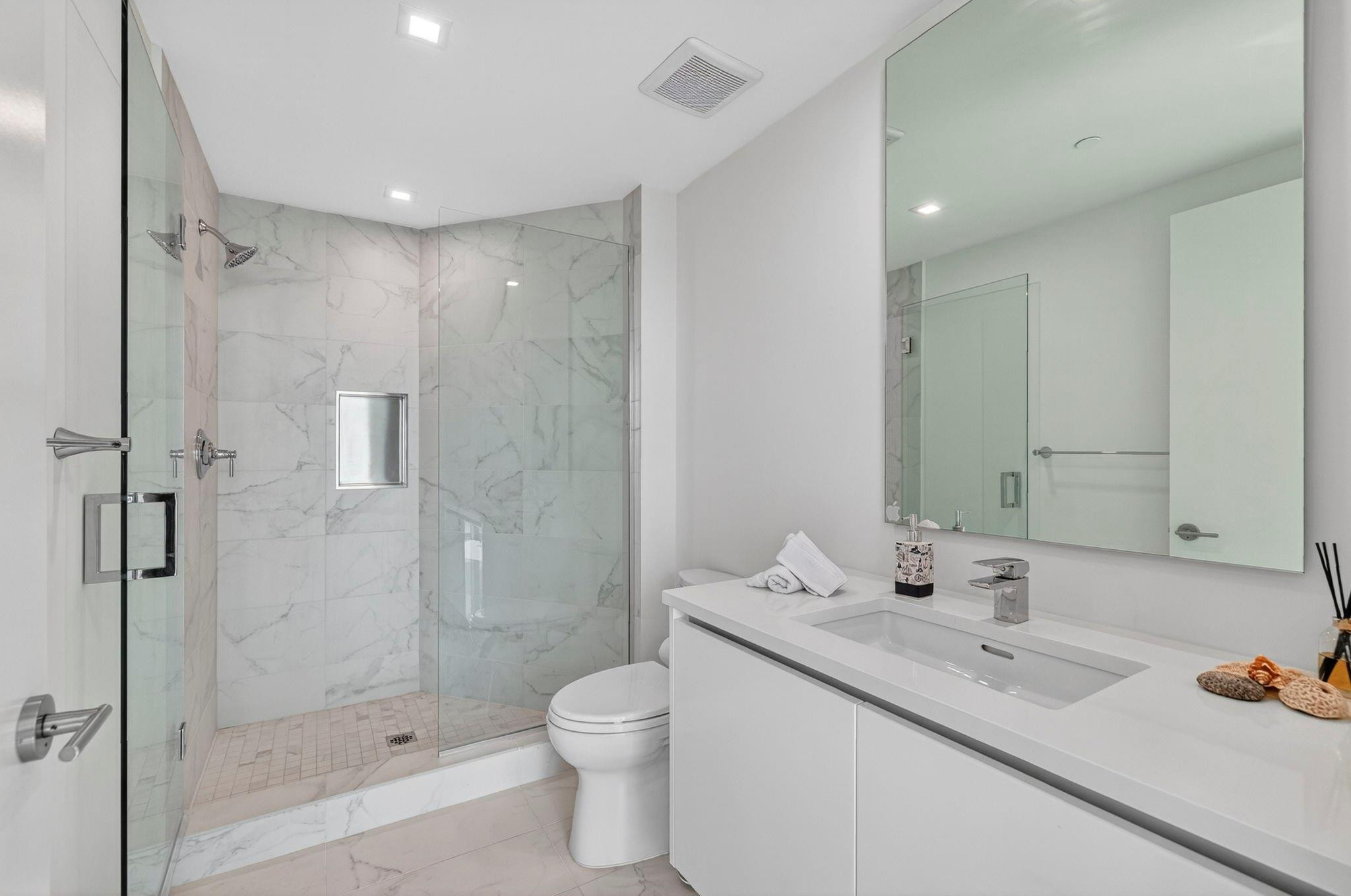 730 N Ocean Boulevard 1204 Property Photo 31