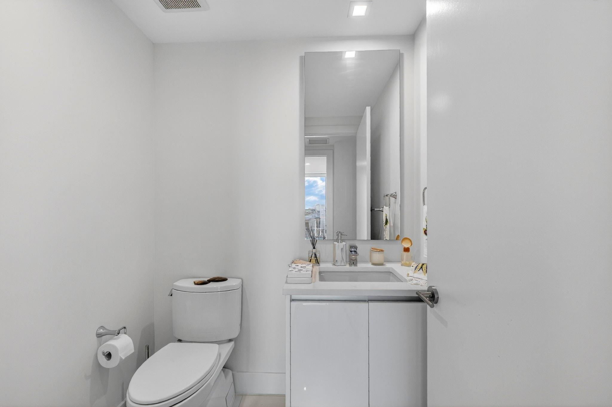 730 N Ocean Boulevard 1204 Property Photo 41