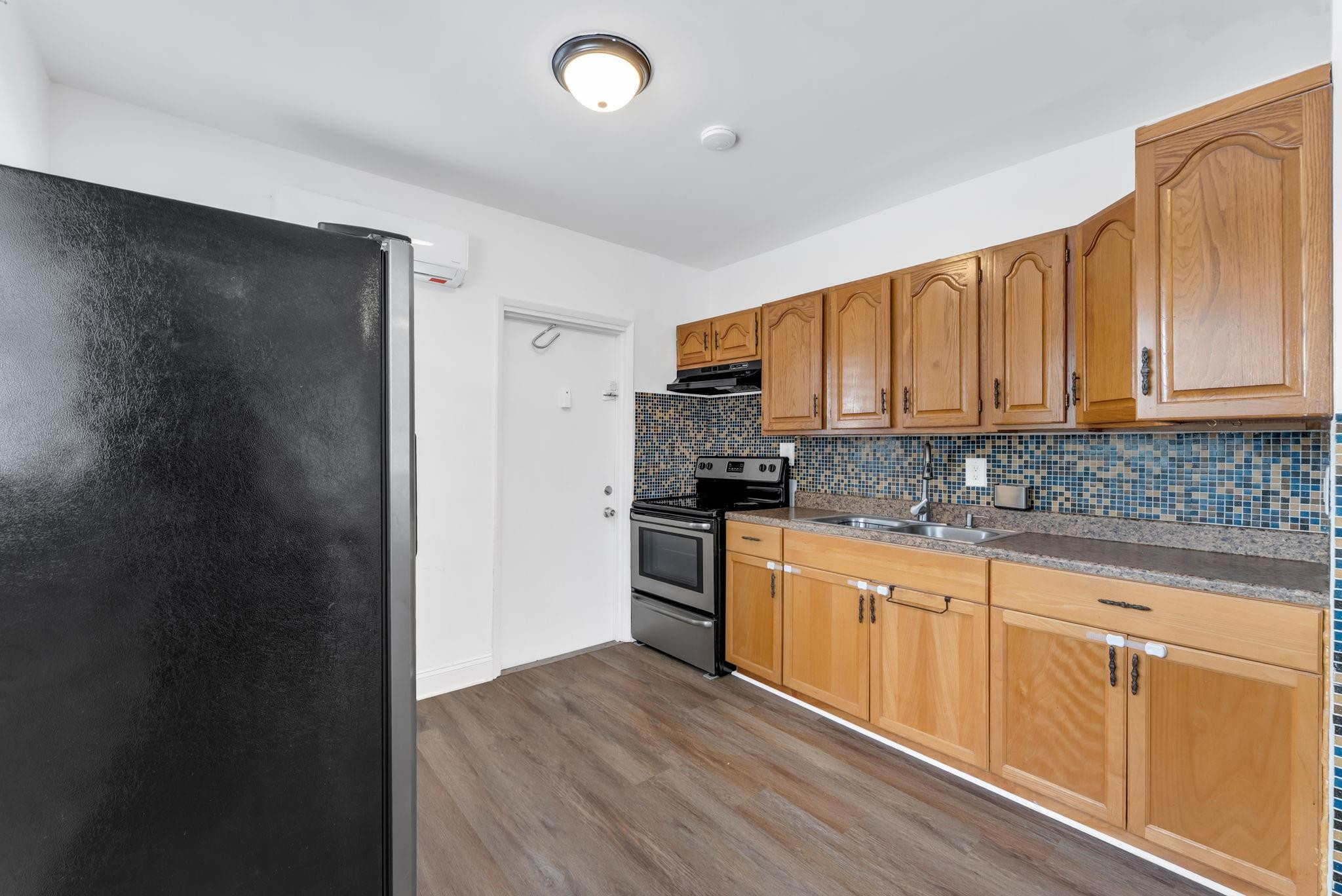 7401 Pines Boulevard 201 Property Photo 7