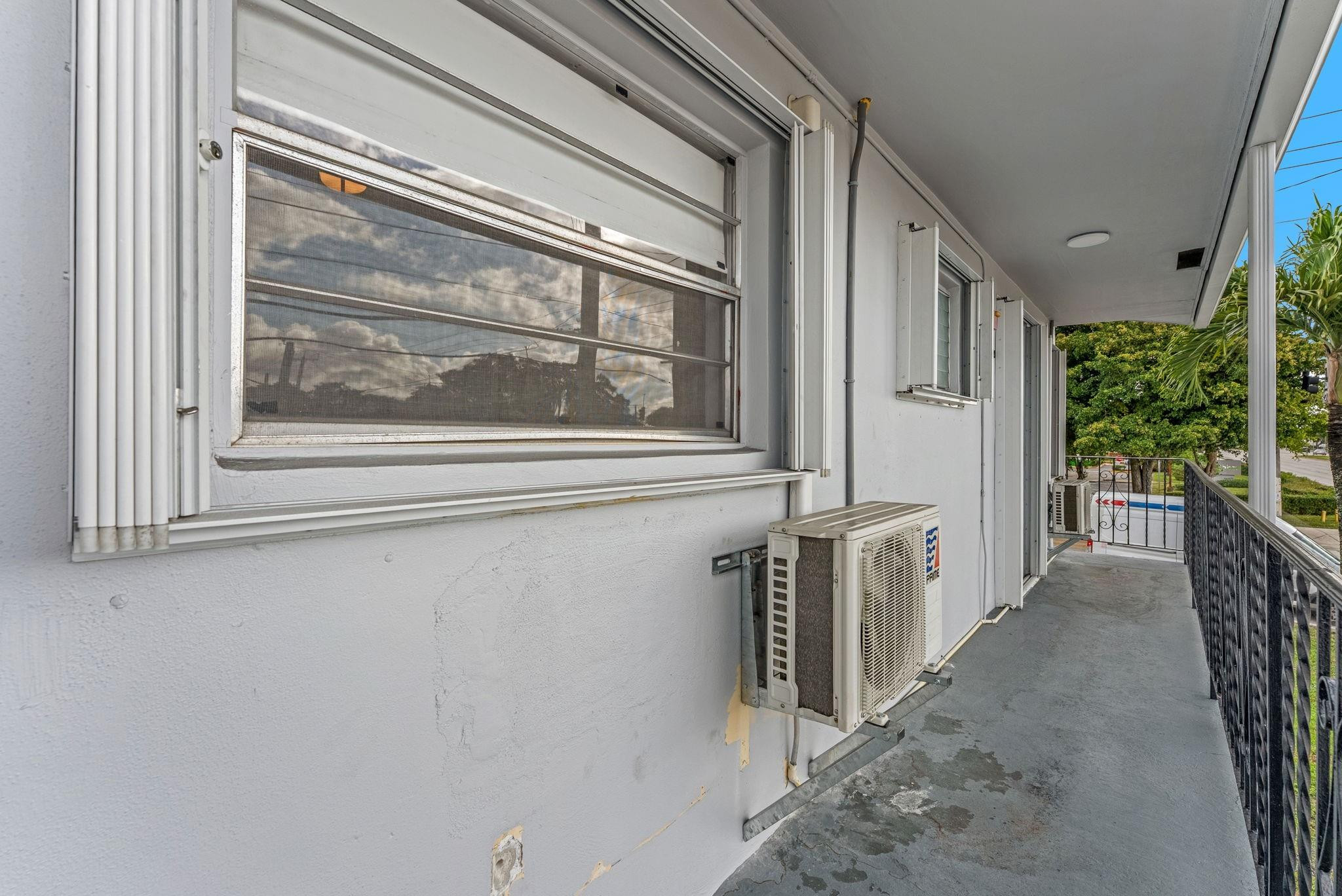 7401 Pines Boulevard 201 Property Photo 9