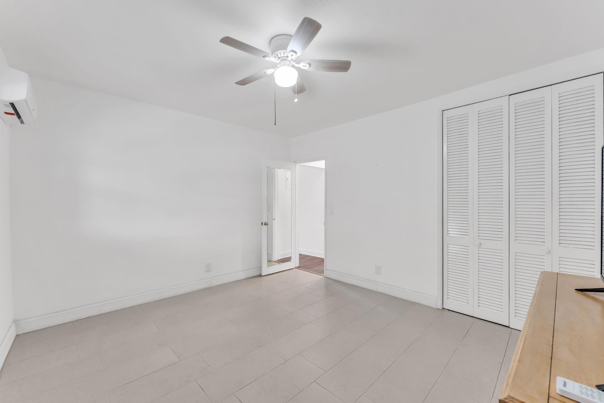 7401 Pines Boulevard 201 Property Photo 12