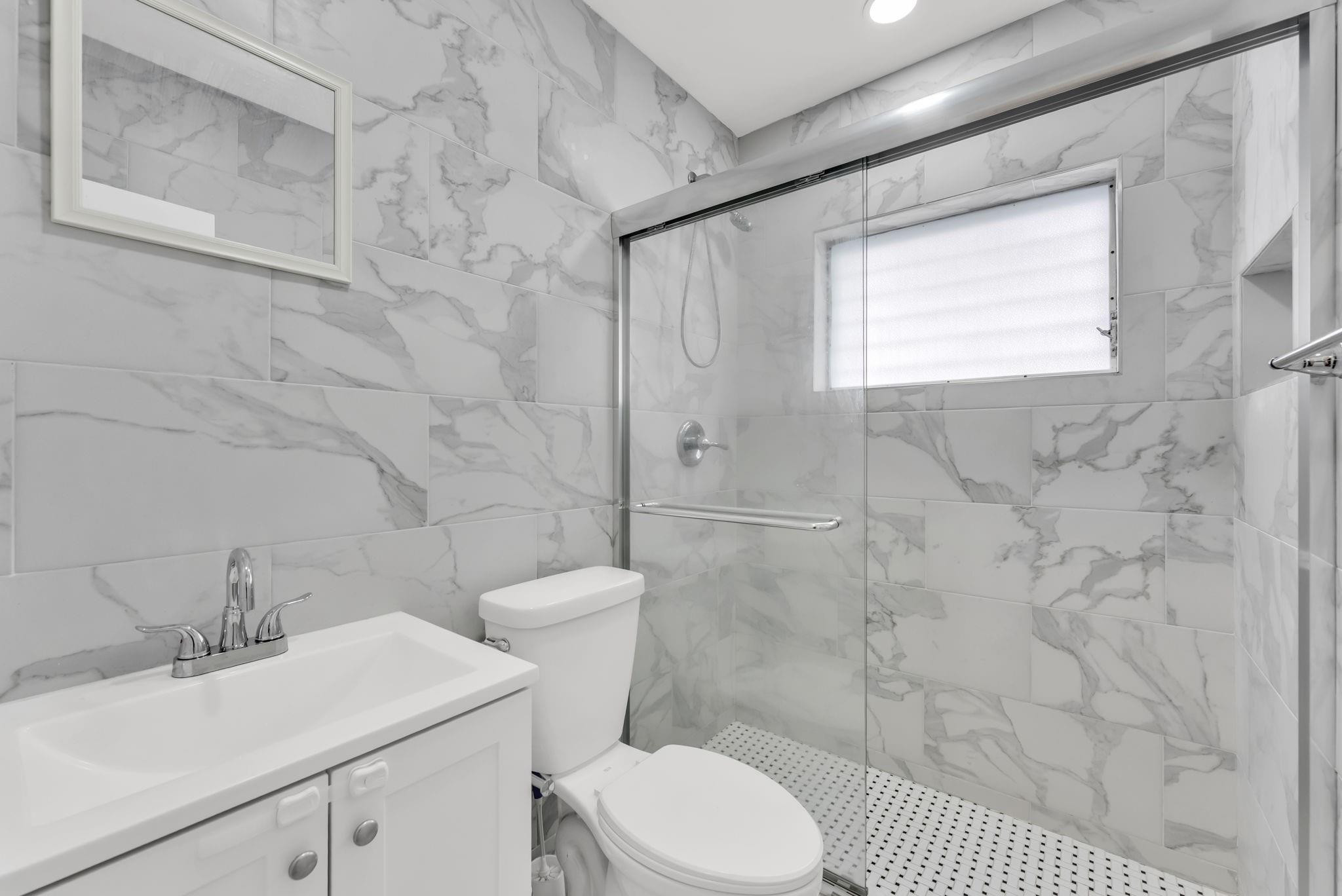 7401 Pines Boulevard 201 Property Photo 13