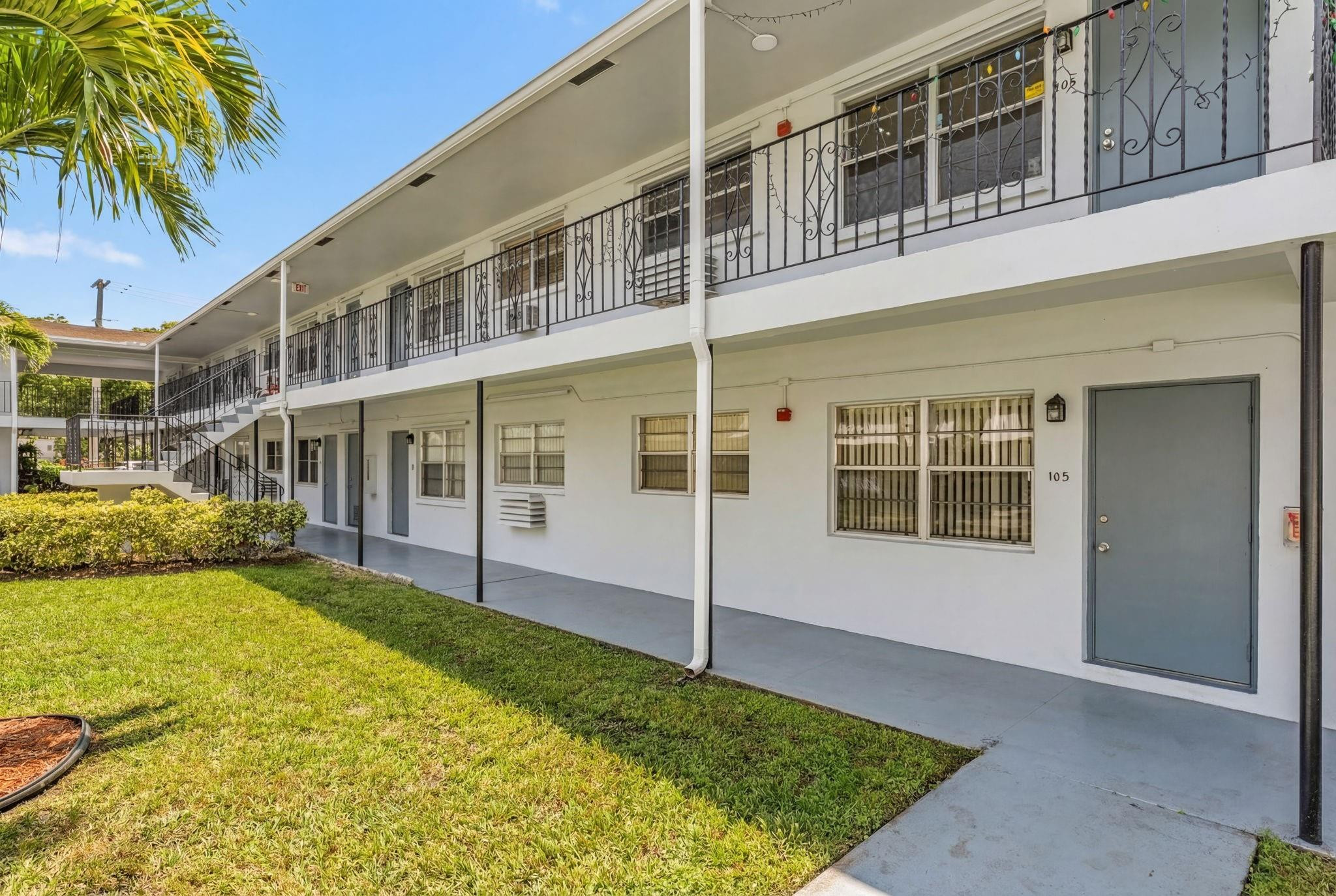 7401 Pines Boulevard 201 Property Photo 17