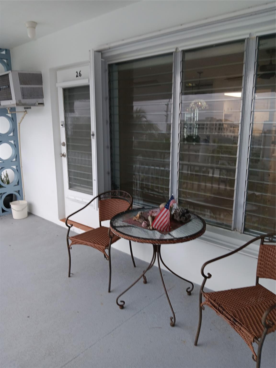 1110 N Riverside Drive 26 Property Photo 15