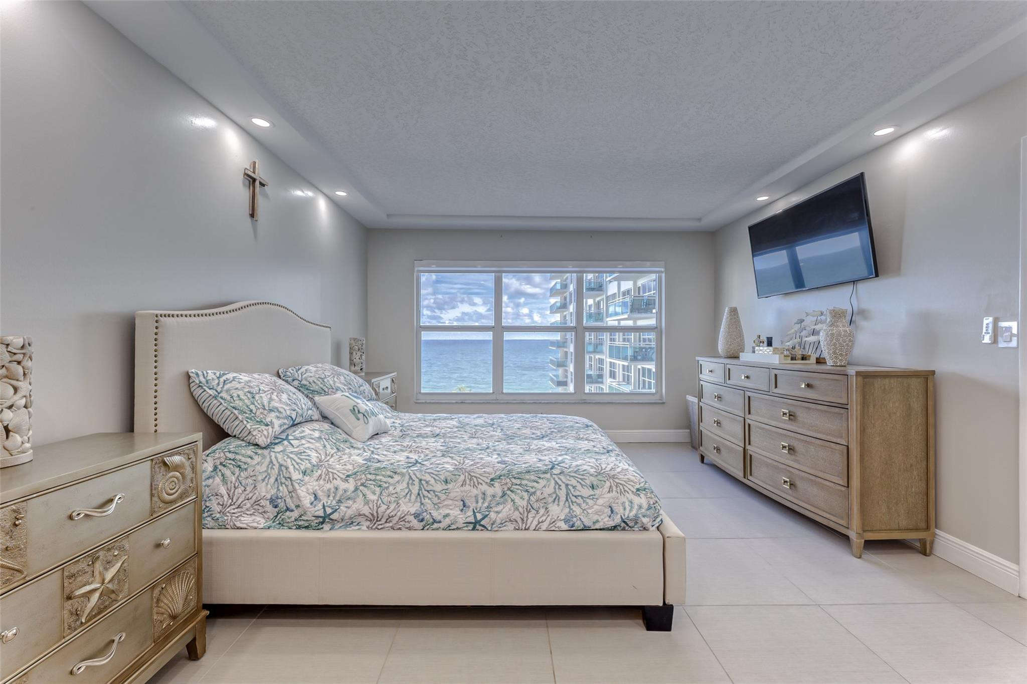 3900 Galt Ocean Drive 712 Property Photo 3