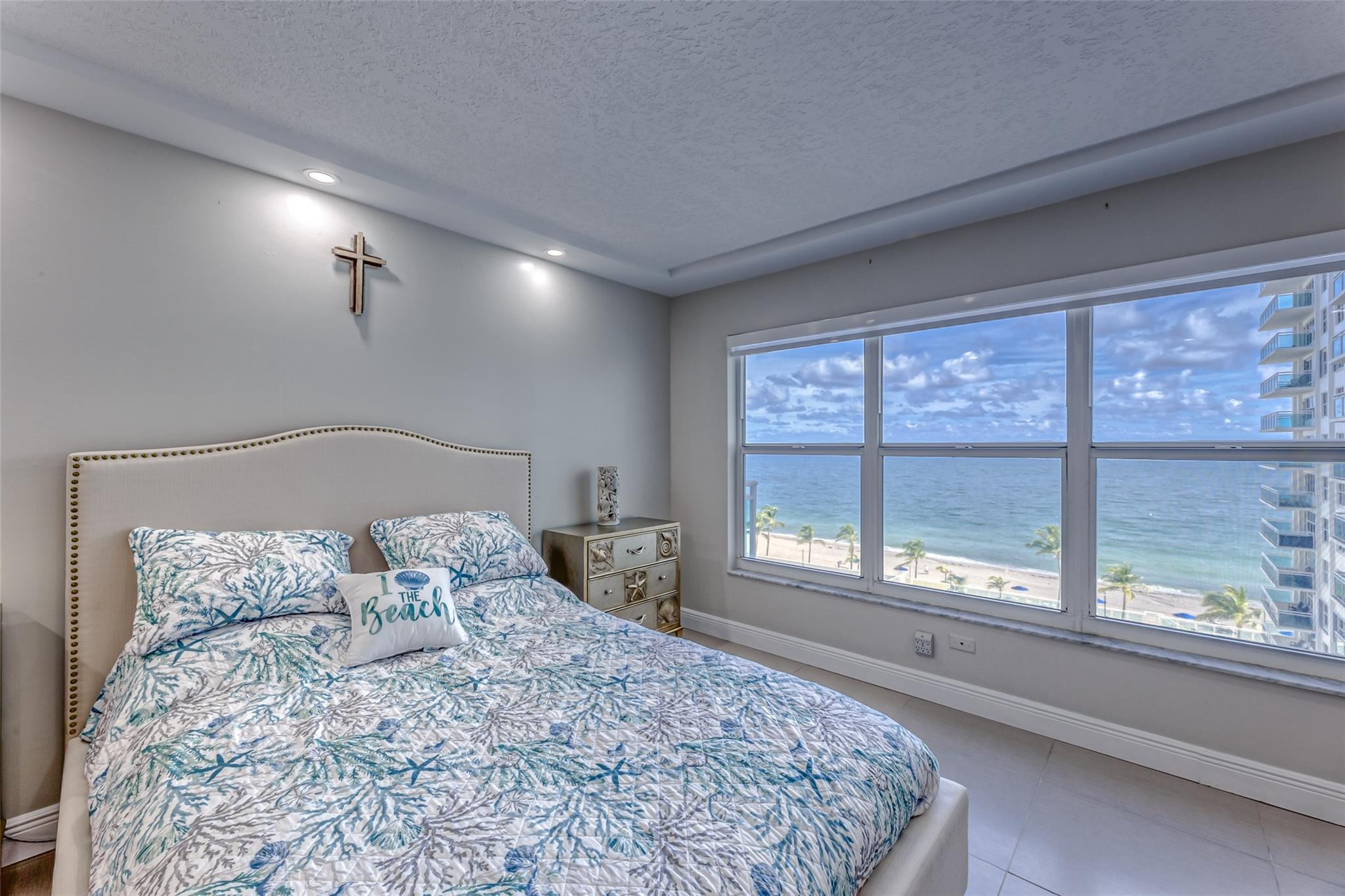 3900 Galt Ocean Drive 712 Property Photo 4