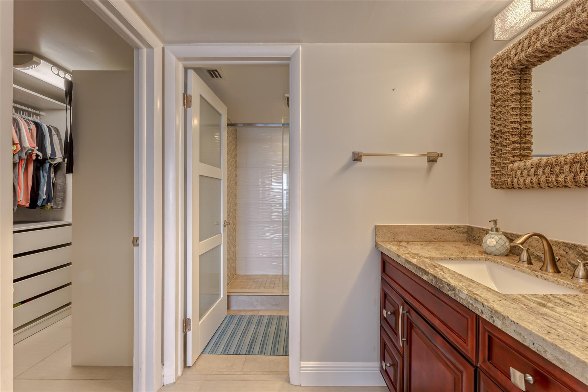 3900 Galt Ocean Drive 712 Property Photo 8