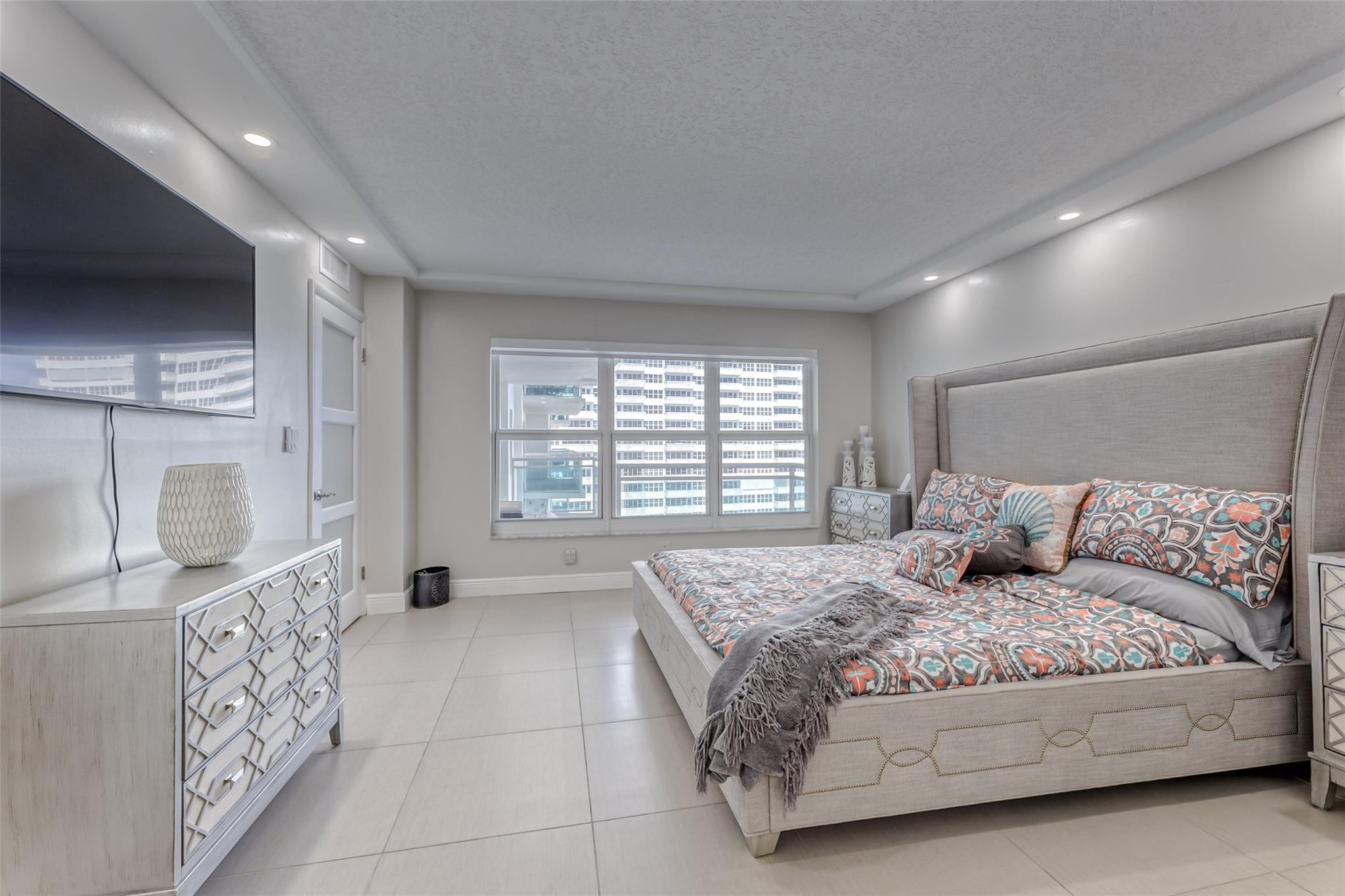 3900 Galt Ocean Drive 712 Property Photo 15