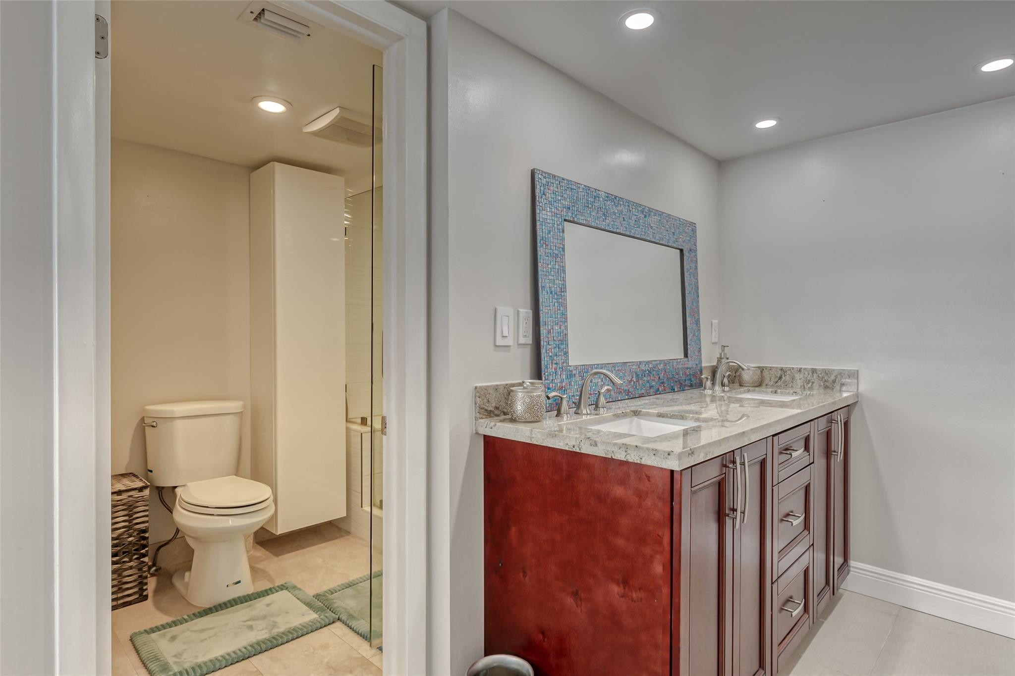 3900 Galt Ocean Drive 712 Property Photo 18