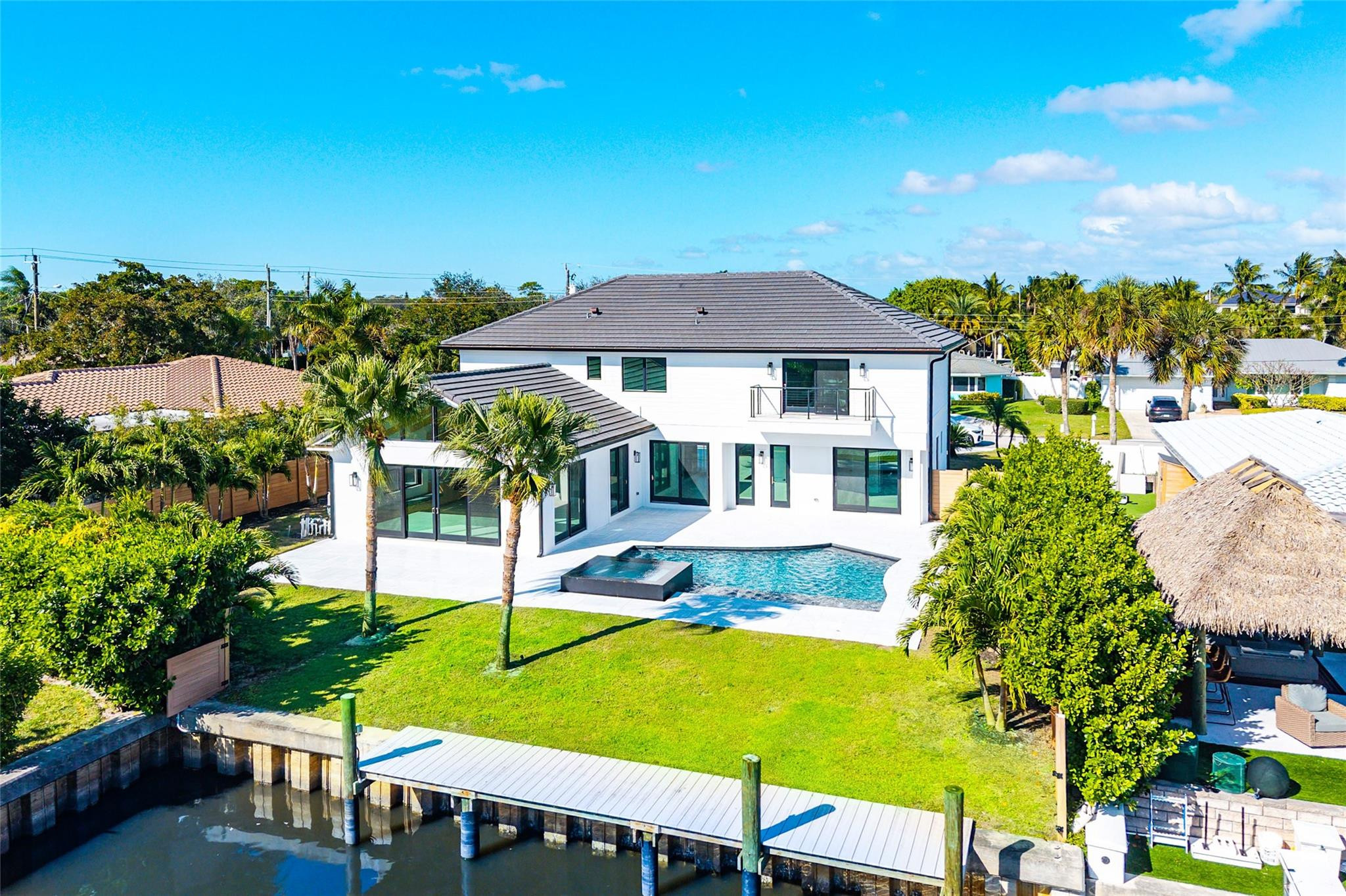 8 Leeward Circle