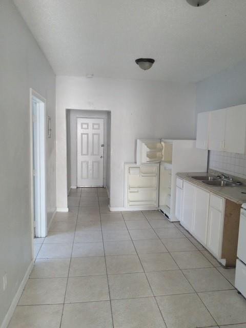 441 Nw 18th Avenue Property Photo 3